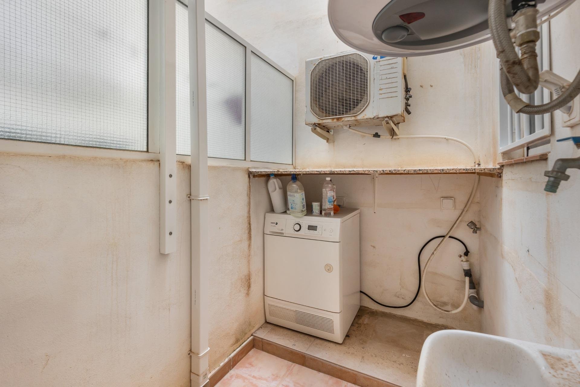 Resale - Apartment -
Torrevieja - torrevieja