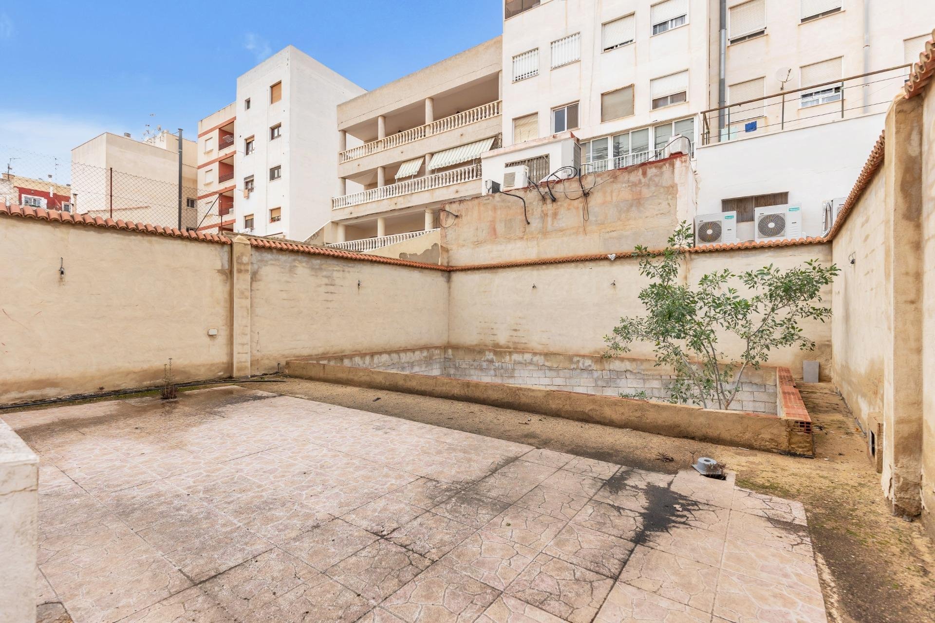 Resale - Apartment -
Torrevieja - torrevieja