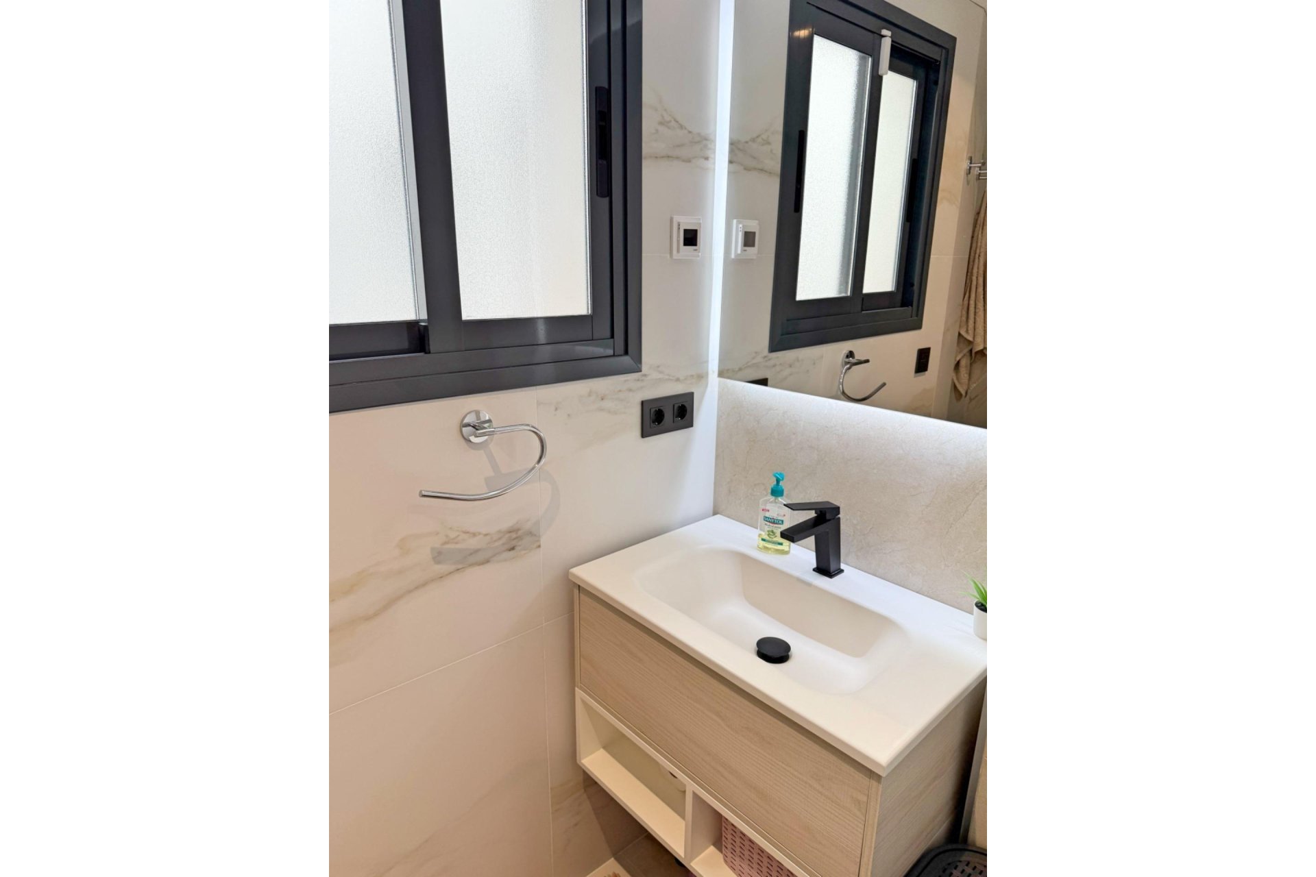 Resale - Apartment -
Torrevieja - torrevieja