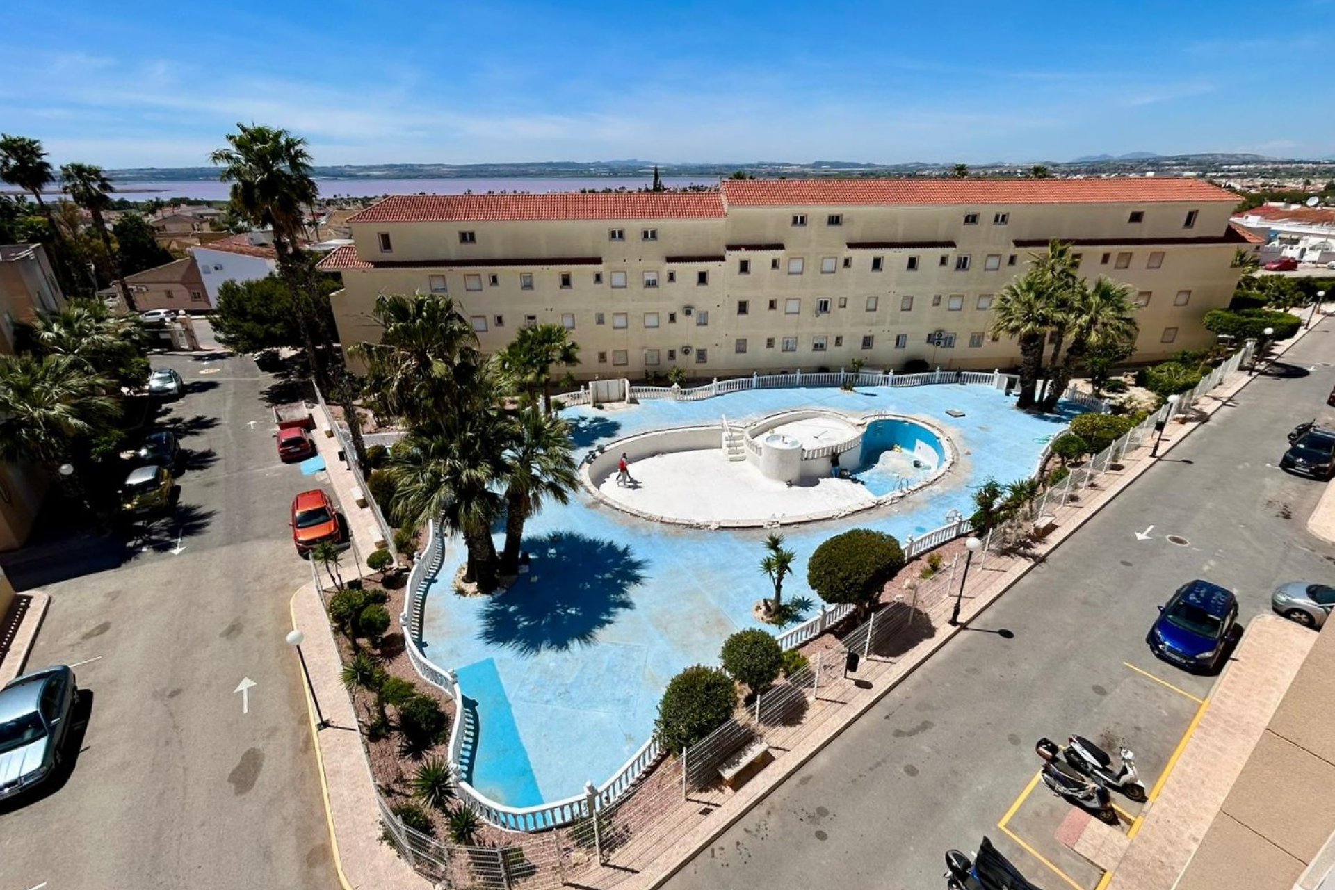 Resale - - APARTMENT -
Torrevieja - Urbanización San Luis