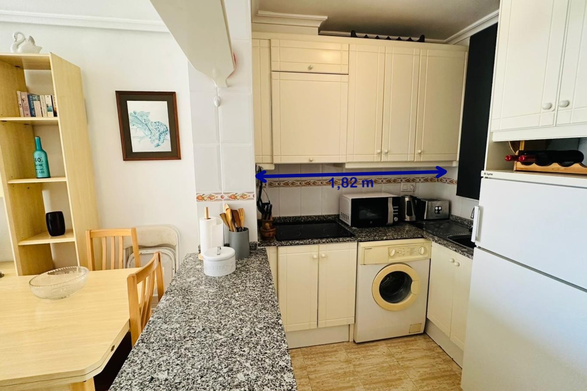 Resale - - APARTMENT -
Torrevieja - Urbanización San Luis