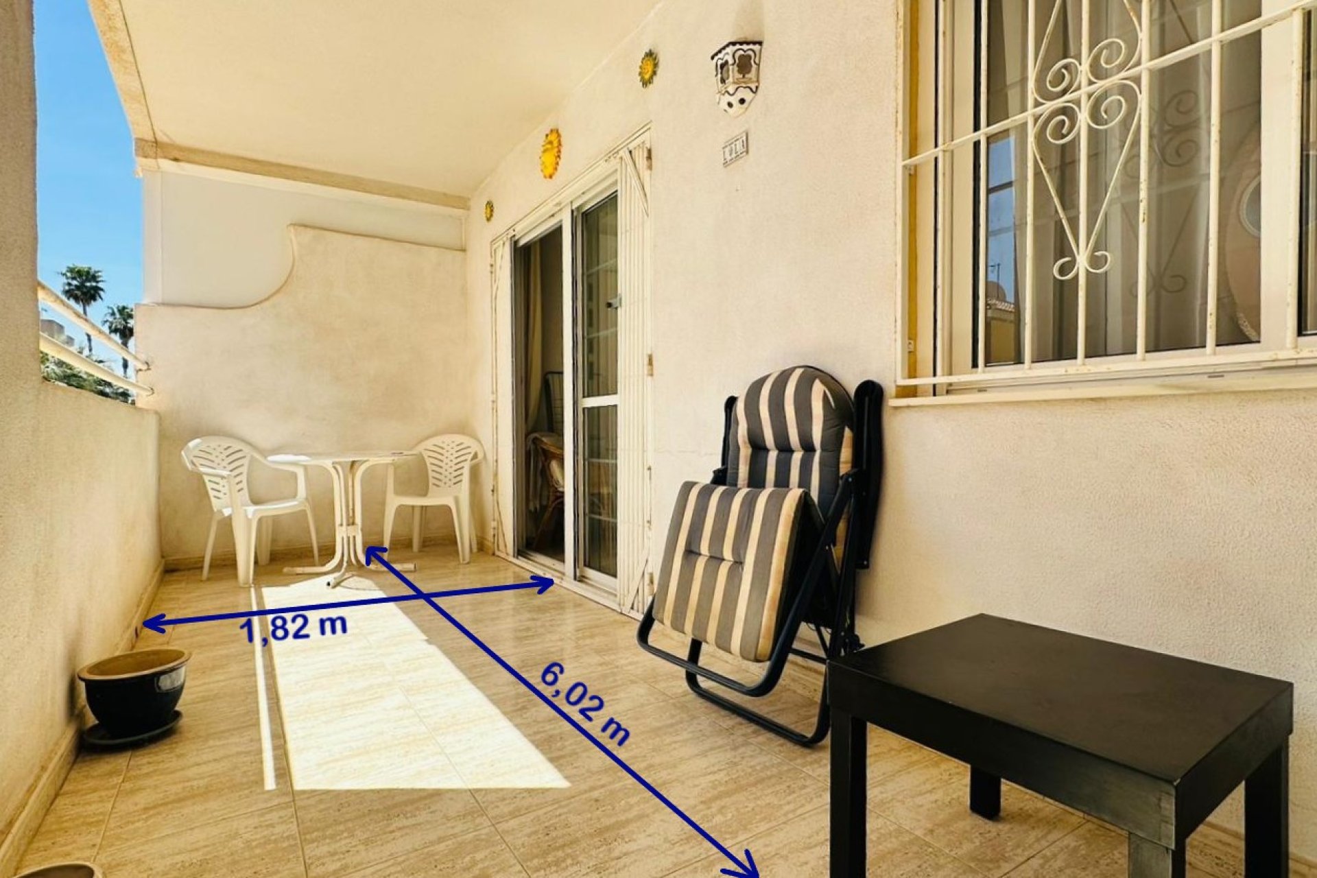 Resale - - APARTMENT -
Torrevieja - Urbanización San Luis