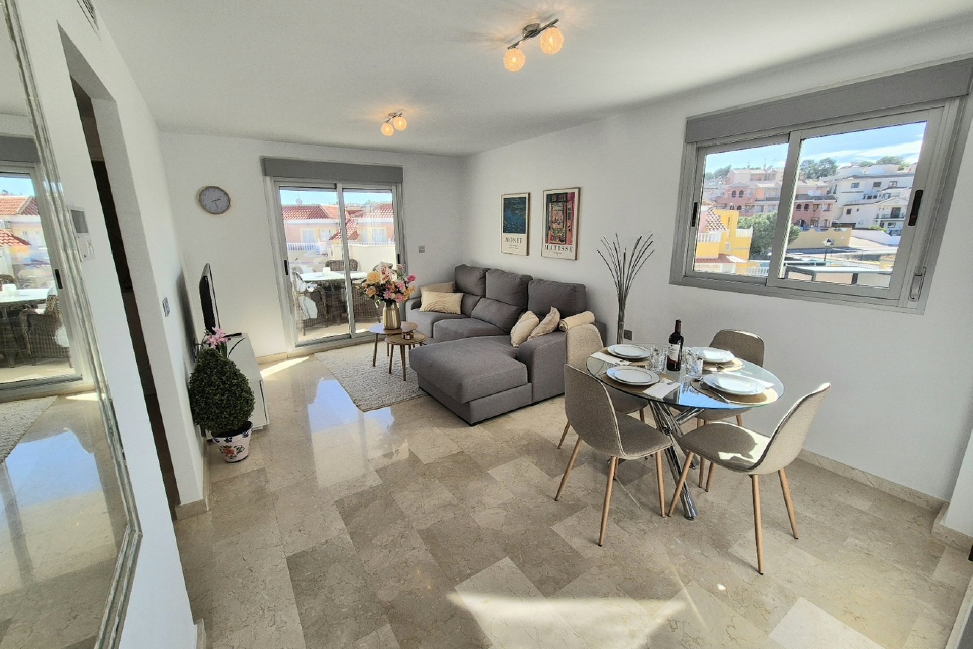 Resale - Apartment -
Villamartin - Costa Blanca