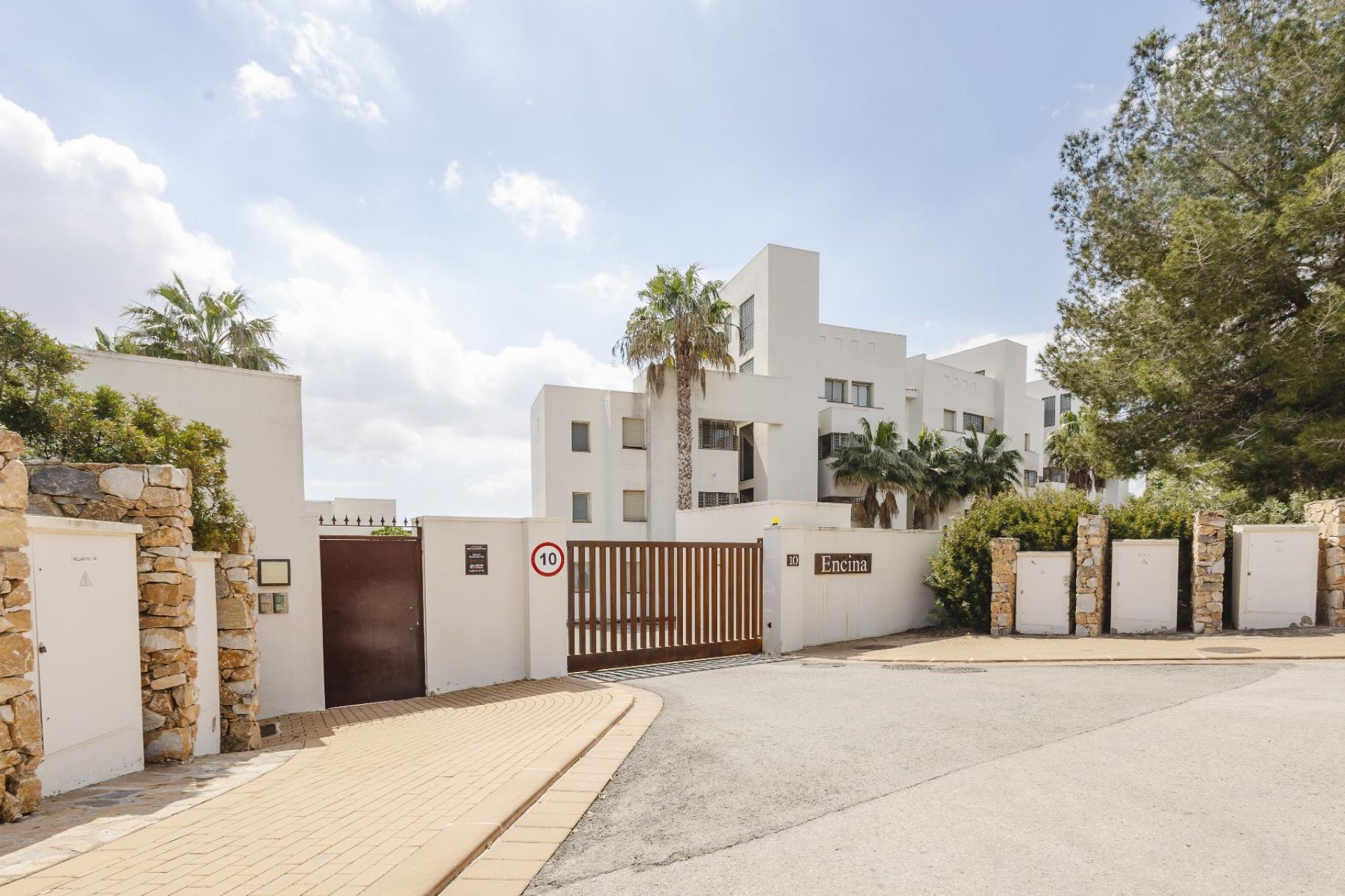 Resale - Atico -
Orihuela Costa - Las Colinas Golf