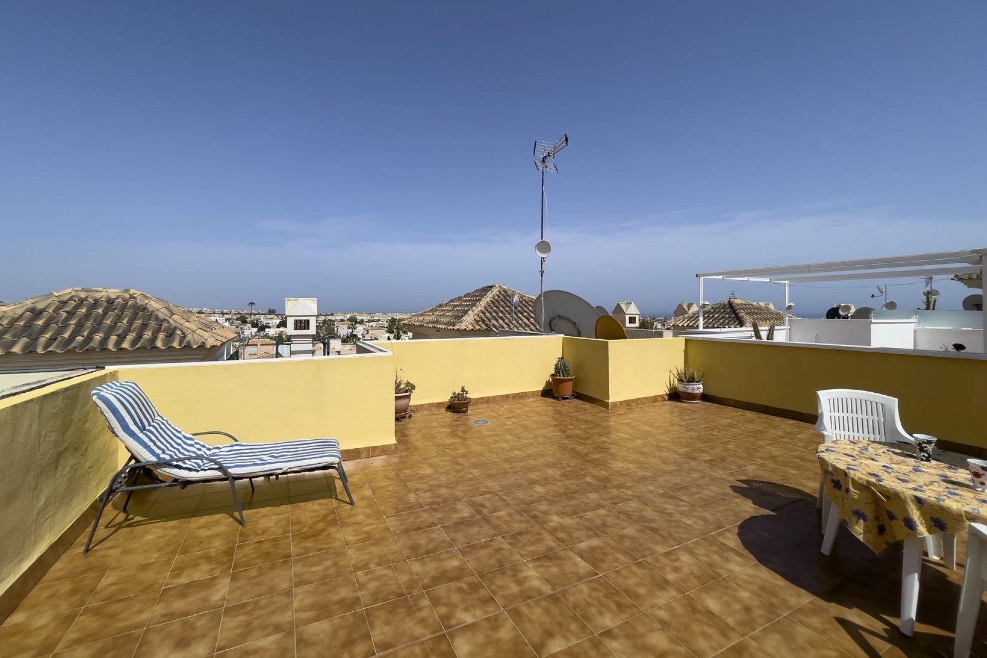 Resale - Buhardilla -
Orihuela Costa - La Florida