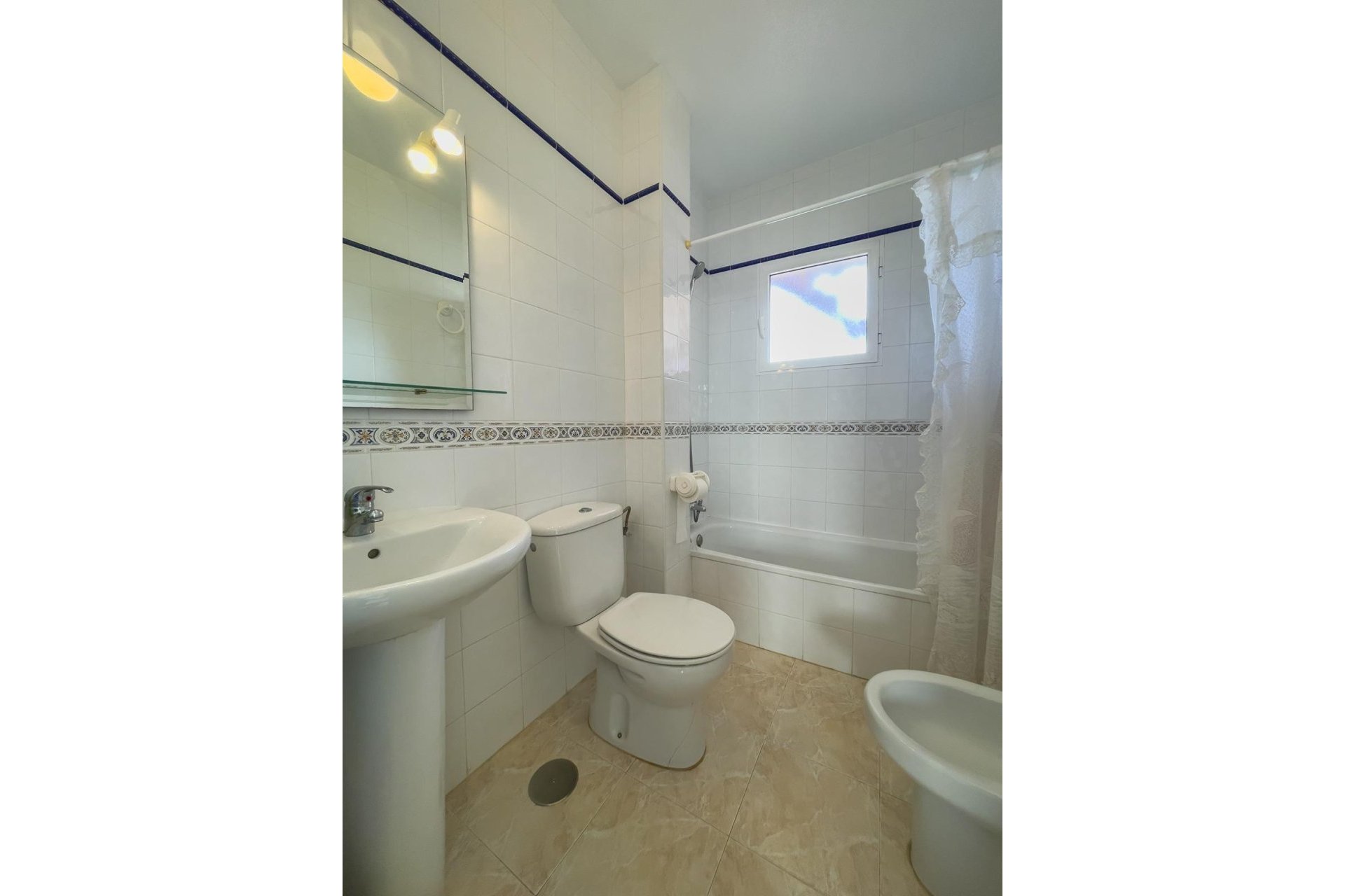 Resale - Buhardilla -
Orihuela Costa - La Florida