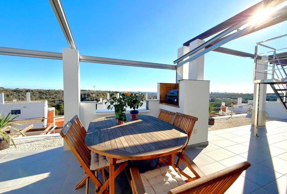 Resale - Buhardilla -
Orihuela Costa - Las Ramblas