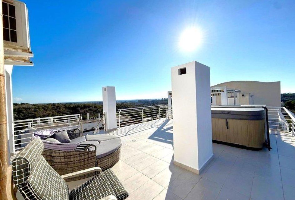 Resale - Buhardilla -
Orihuela Costa - Las Ramblas