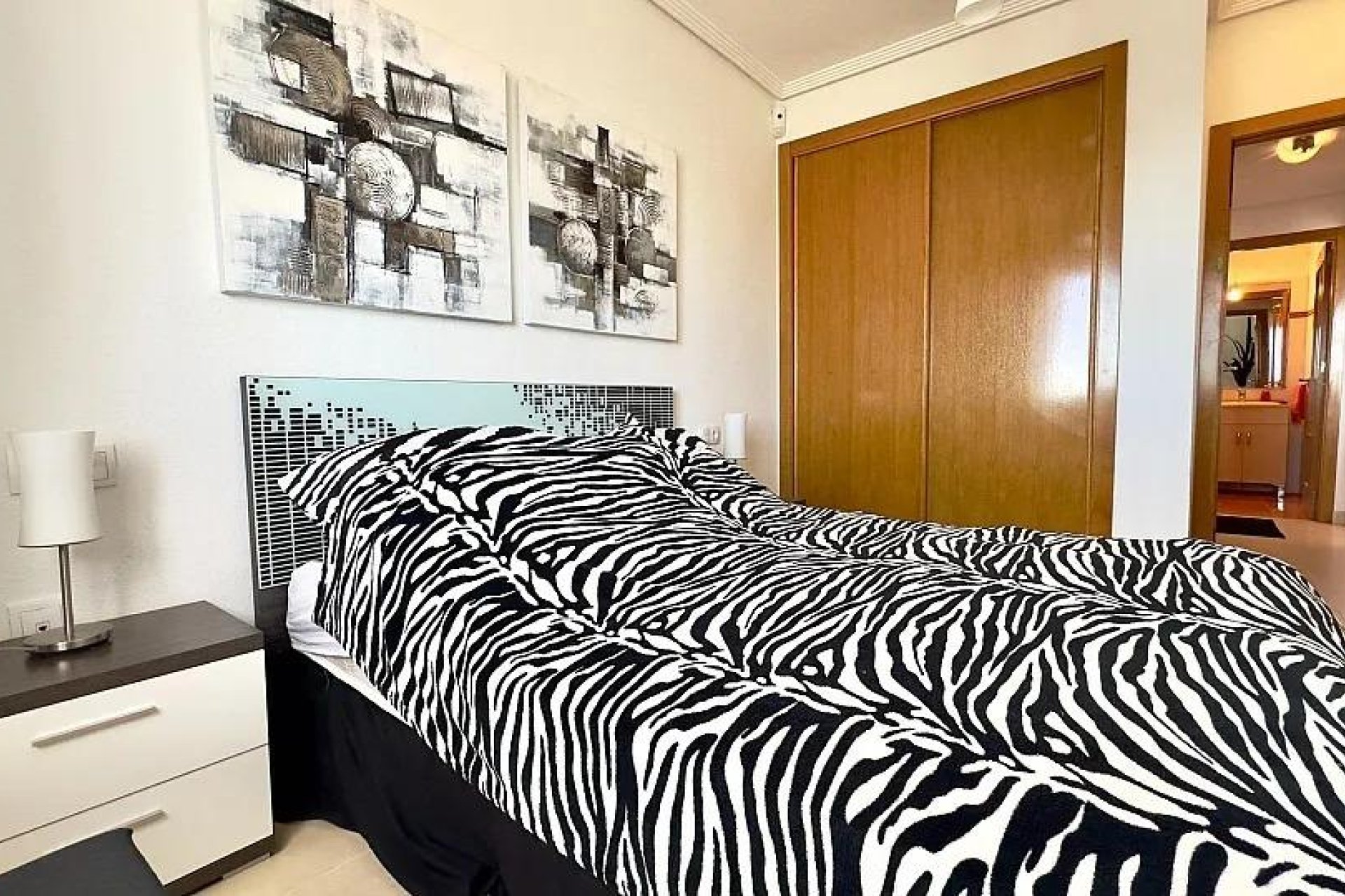 Resale - Buhardilla -
Orihuela Costa - Punta Prima
