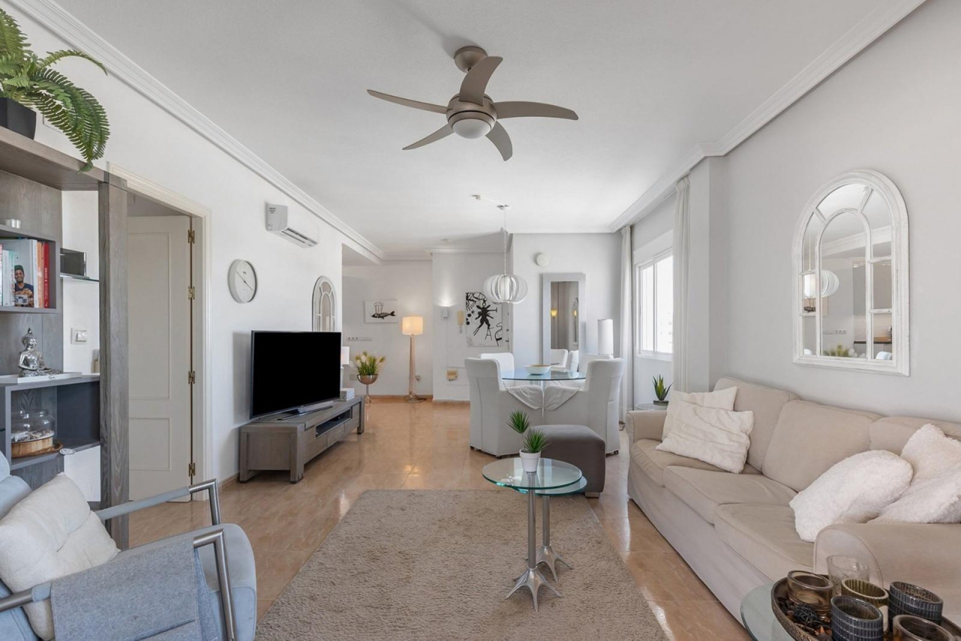 Resale - Buhardilla -
Orihuela Costa - Villamartín-Las Filipinas