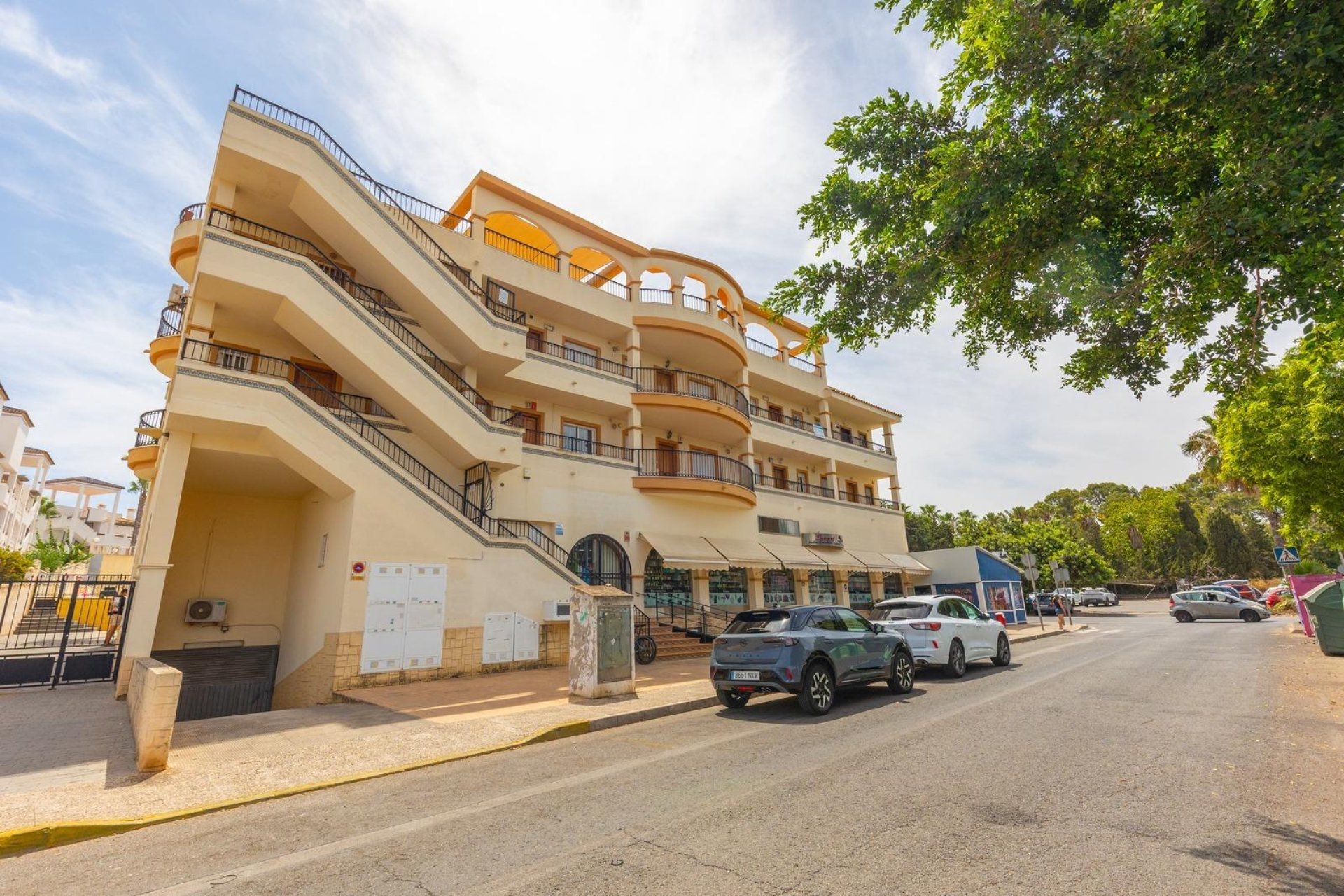 Resale - Buhardilla -
Orihuela Costa - Villamartín