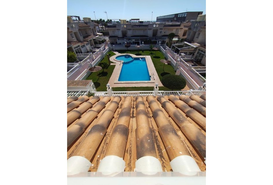 Resale - Buhardilla -
Torrevieja - Aguas Nuevas