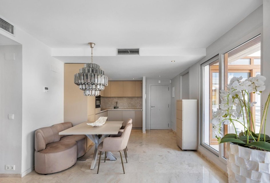 Resale - Buhardilla -
Torrevieja - Punta prima