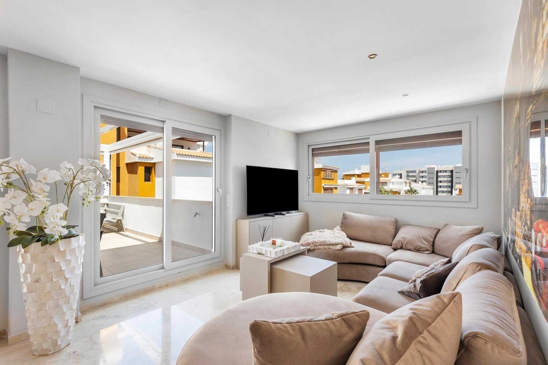Resale - Buhardilla -
Torrevieja - Punta prima