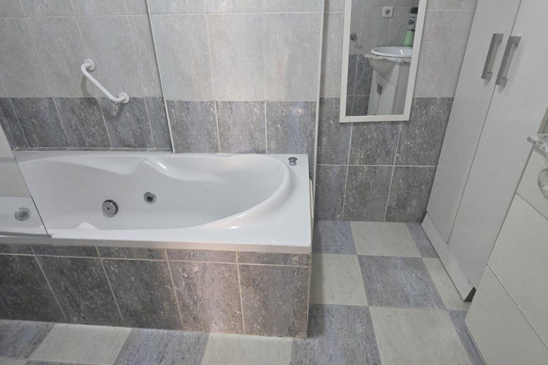 Resale - Bungalow -
Orihuela Costa - La Regia