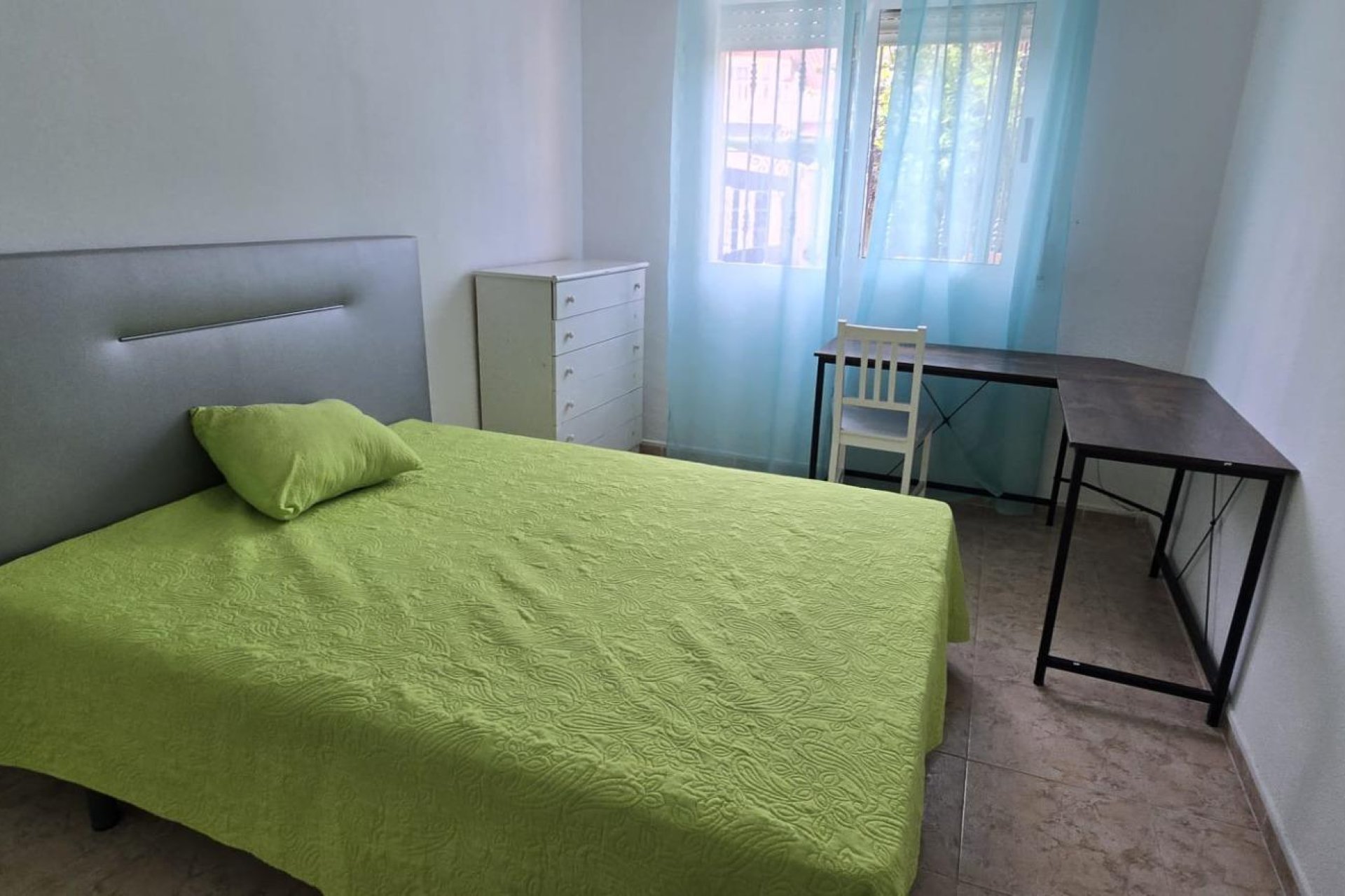 Resale - Bungalow -
Orihuela Costa - La Regia