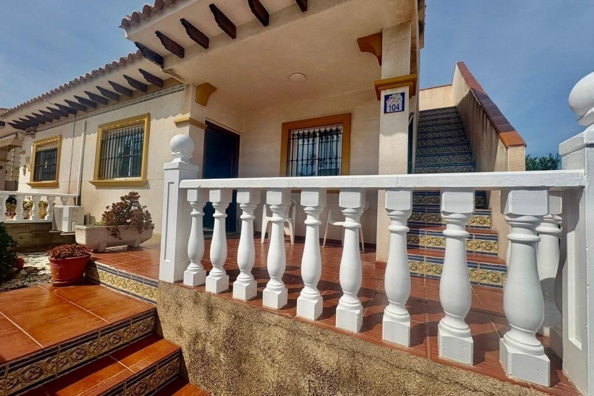 Resale - Bungalow -
Orihuela Costa - Las Filipinas