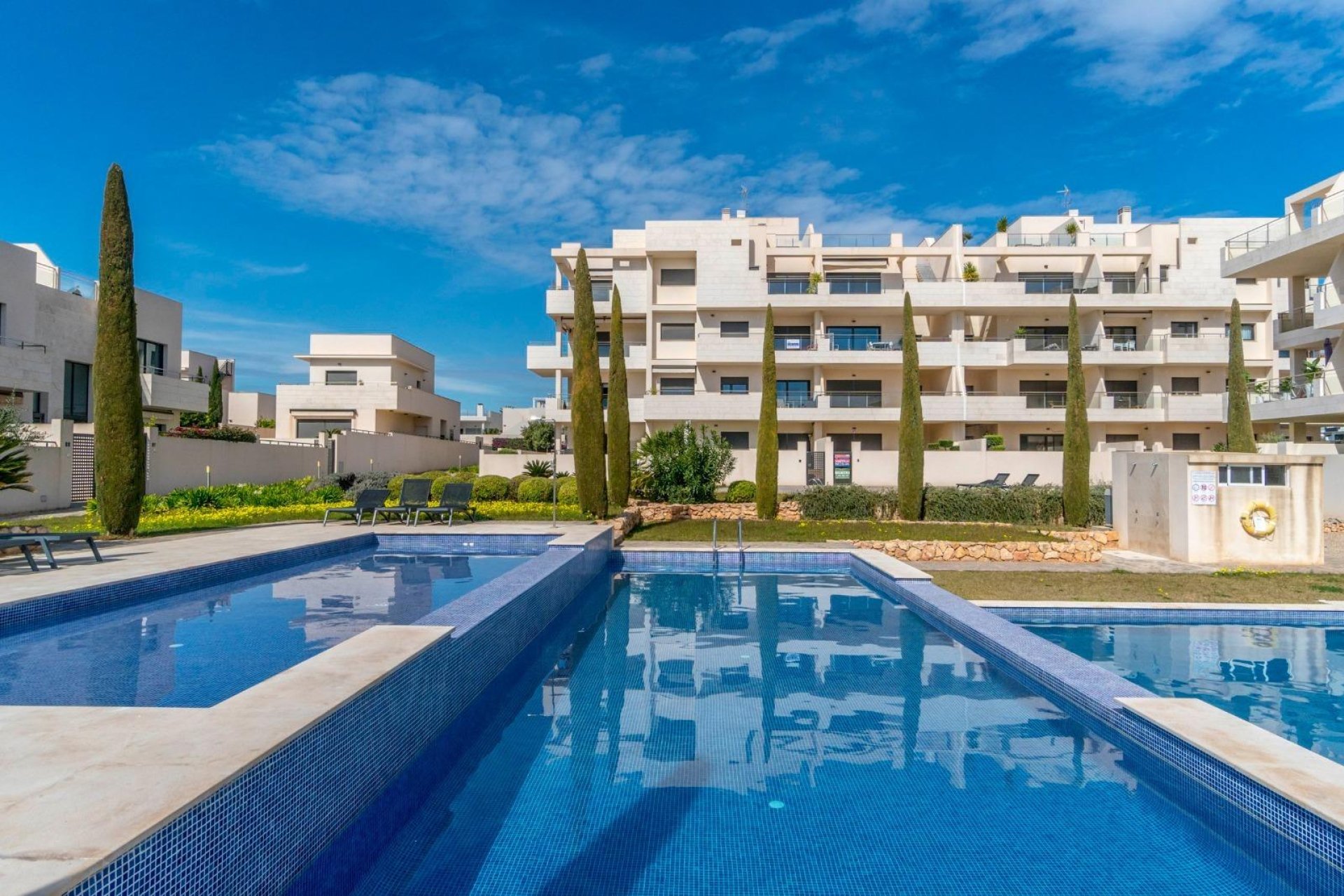Resale - Bungalow -
Orihuela Costa - Lomas de Cabo Roig-Los Dolses