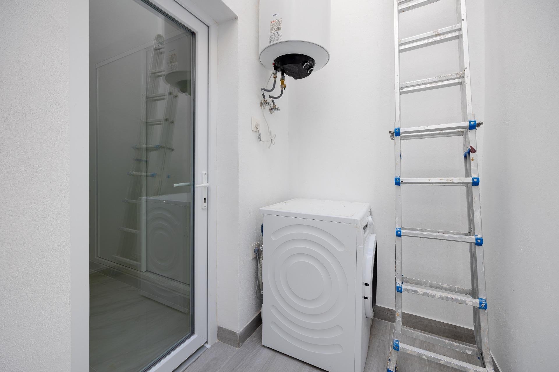 Resale - Bungalow -
Orihuela Costa - Los Almendros-La Florida