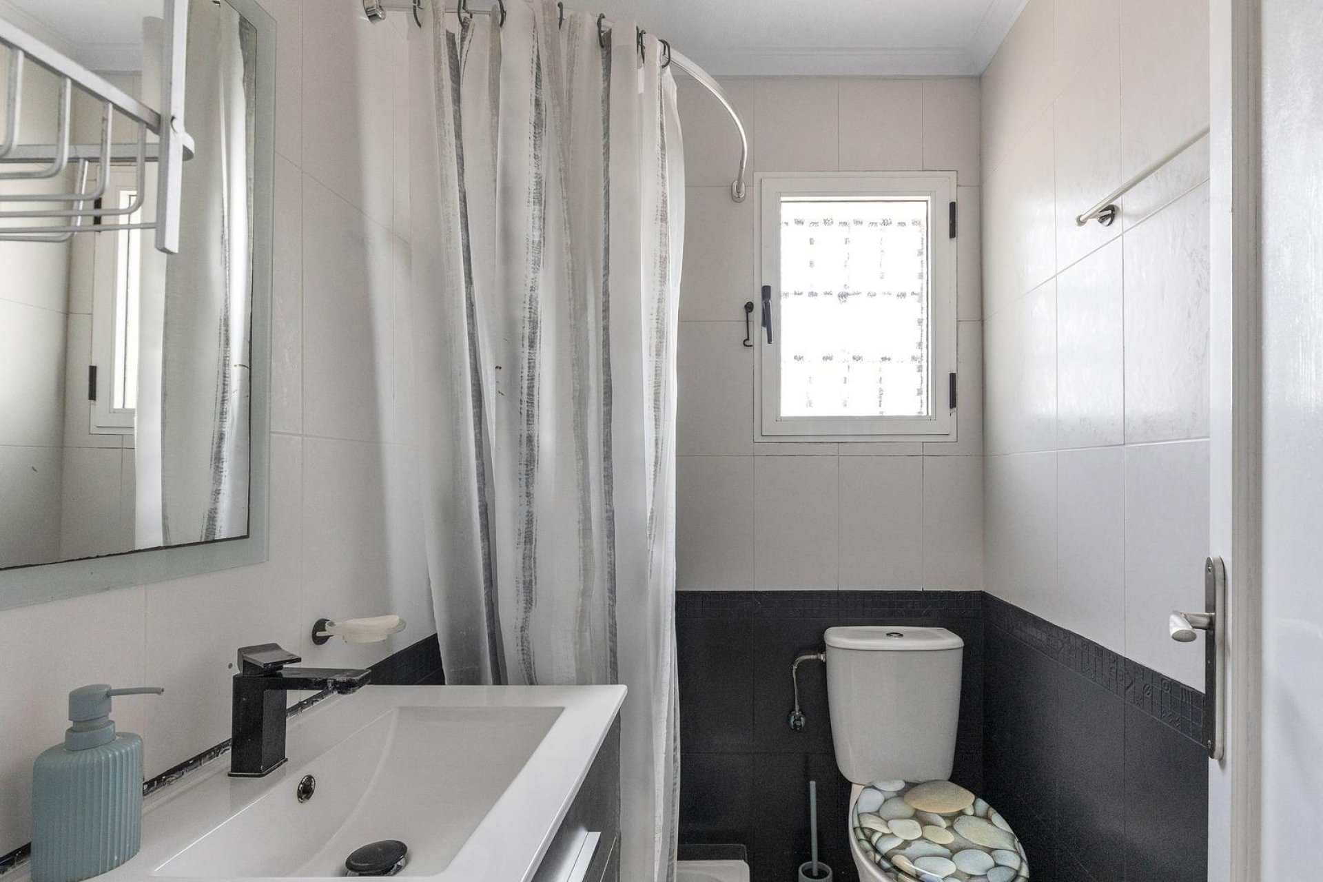 Resale - Bungalow -
Orihuela Costa - Los Altos