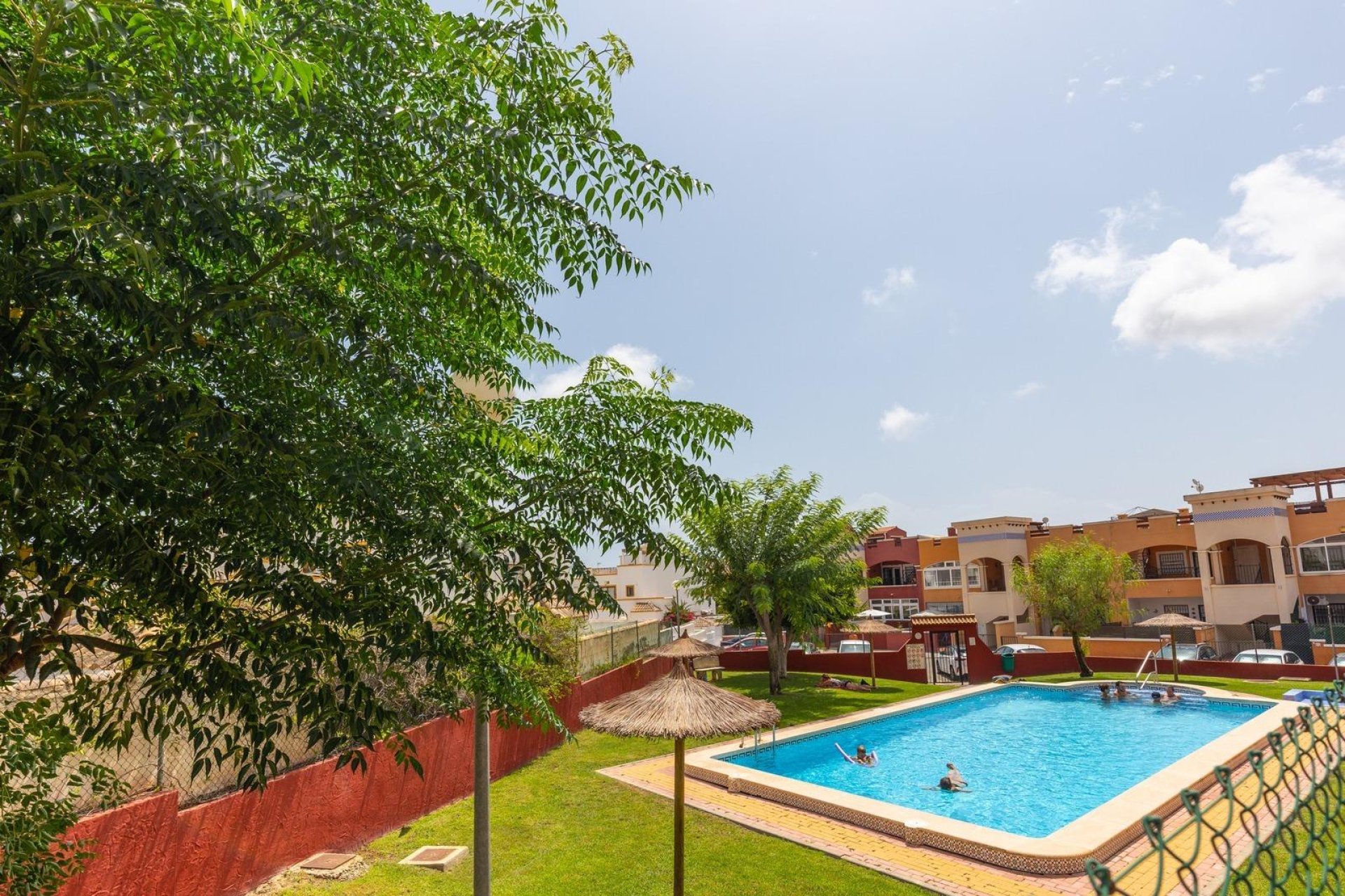 Resale - Bungalow -
Orihuela Costa - Los Altos