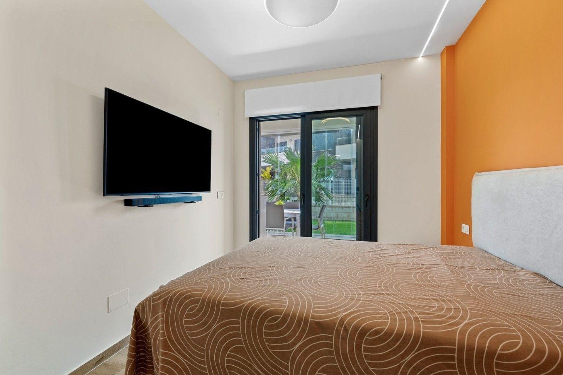 Resale - Bungalow -
Orihuela Costa - Los Dolses