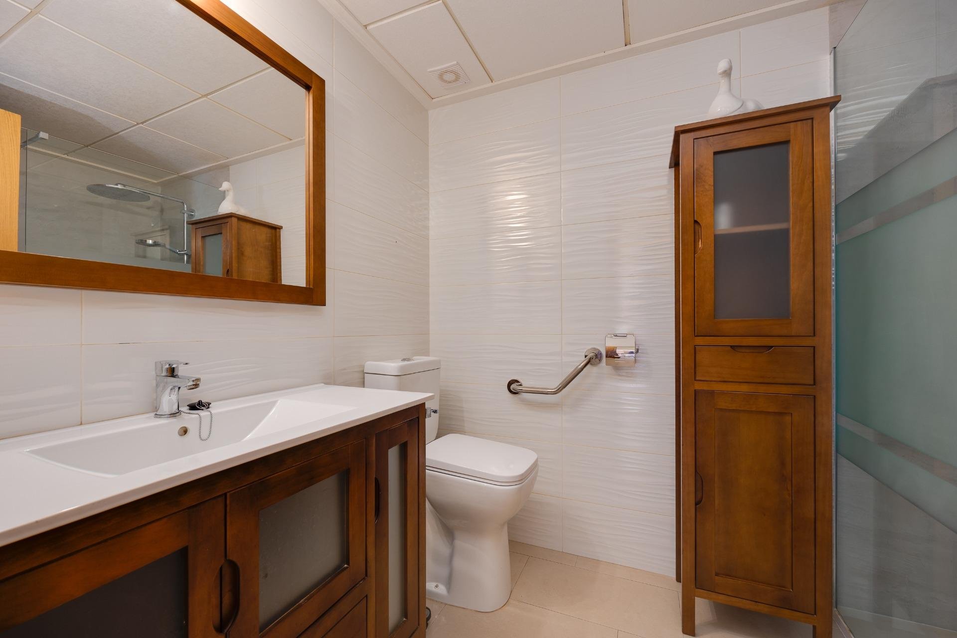 Resale - Bungalow -
Orihuela Costa - Los Dolses