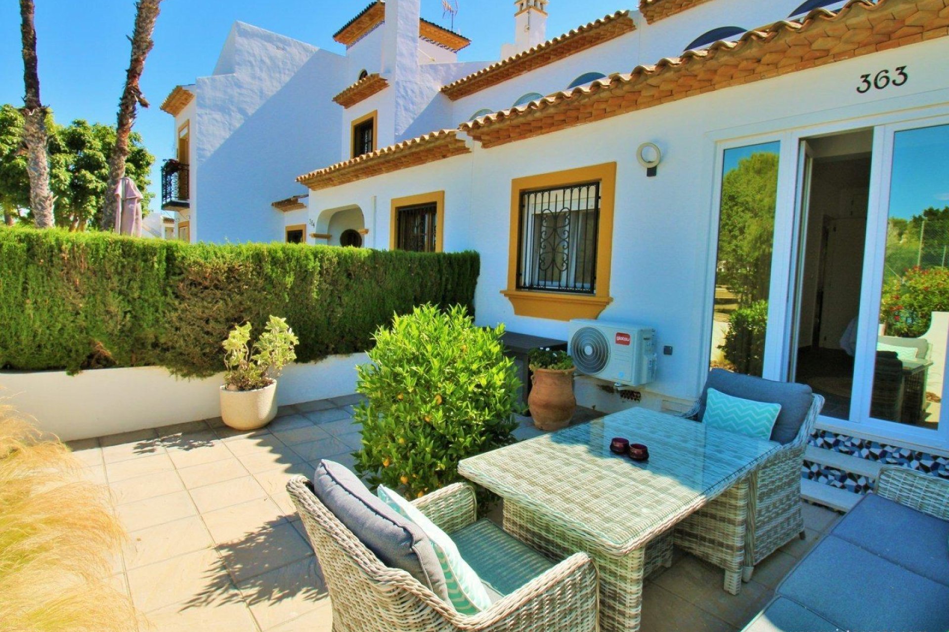 Resale - Bungalow -
Orihuela Costa - Los Dolses
