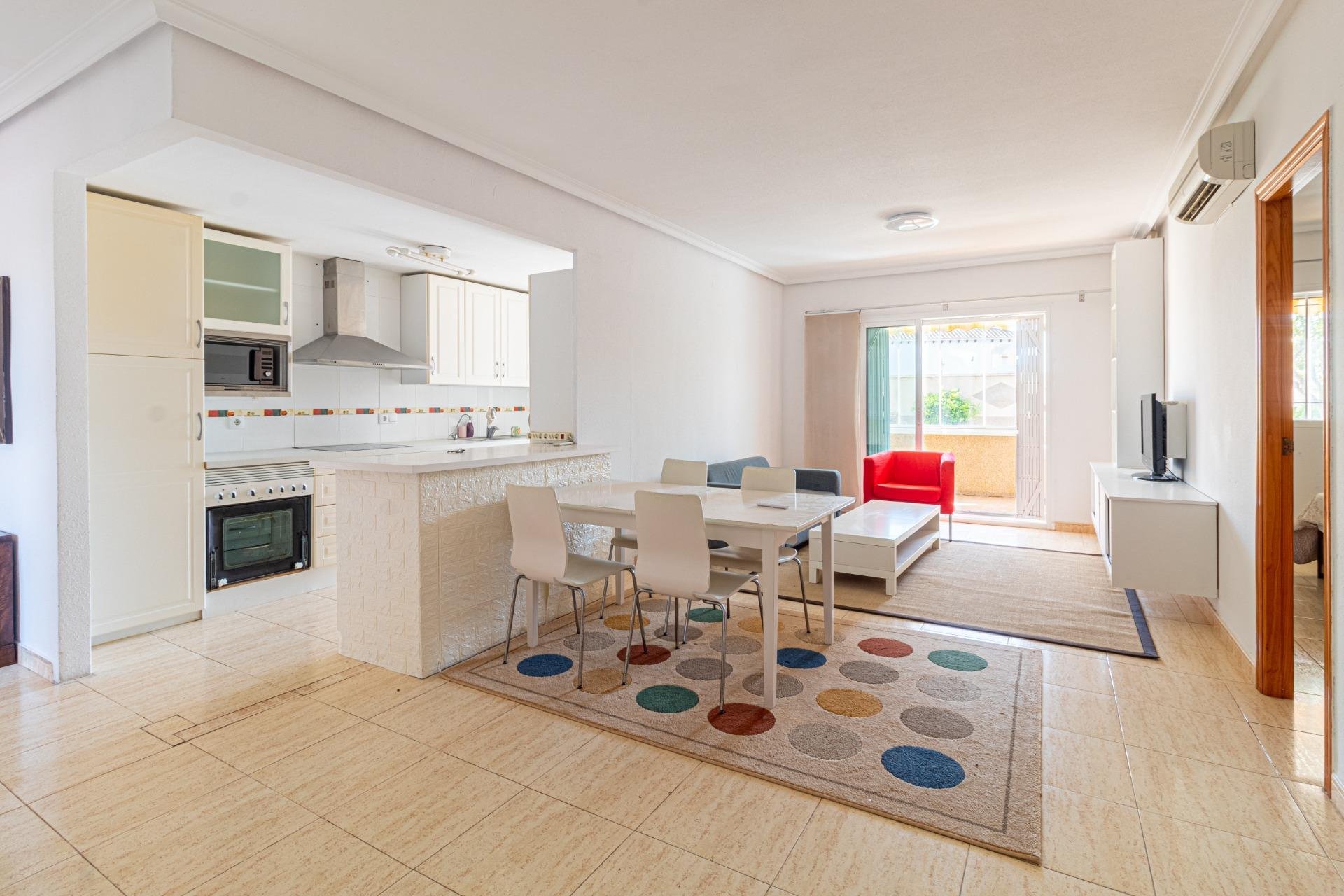 Resale - Bungalow -
Orihuela Costa - Punta Prima