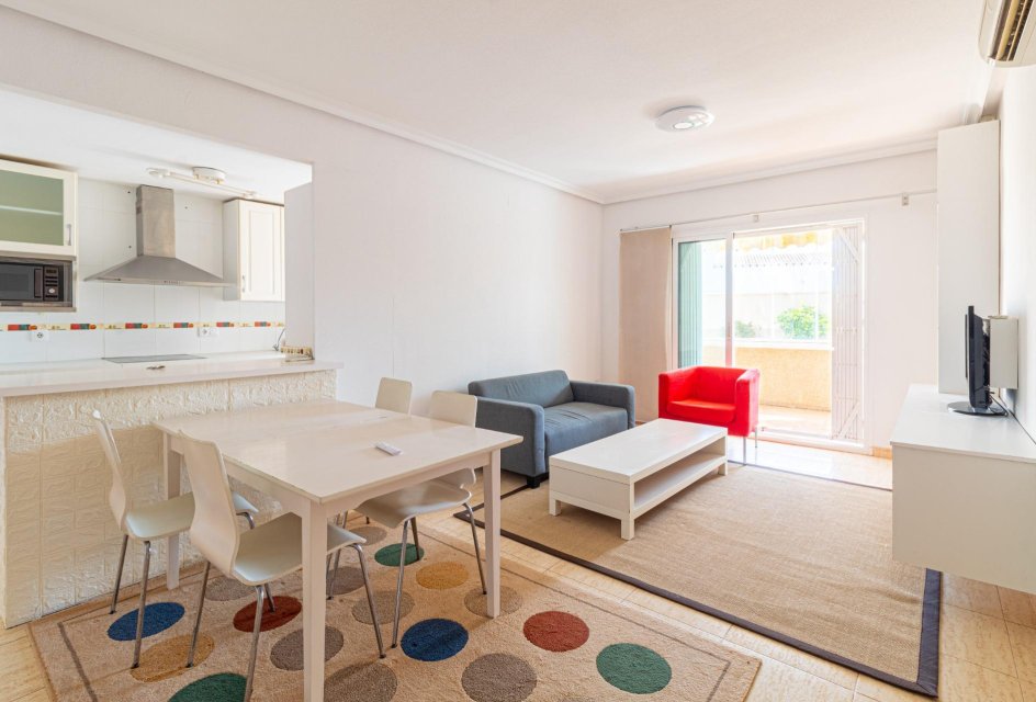 Resale - Bungalow -
Orihuela Costa - Punta Prima