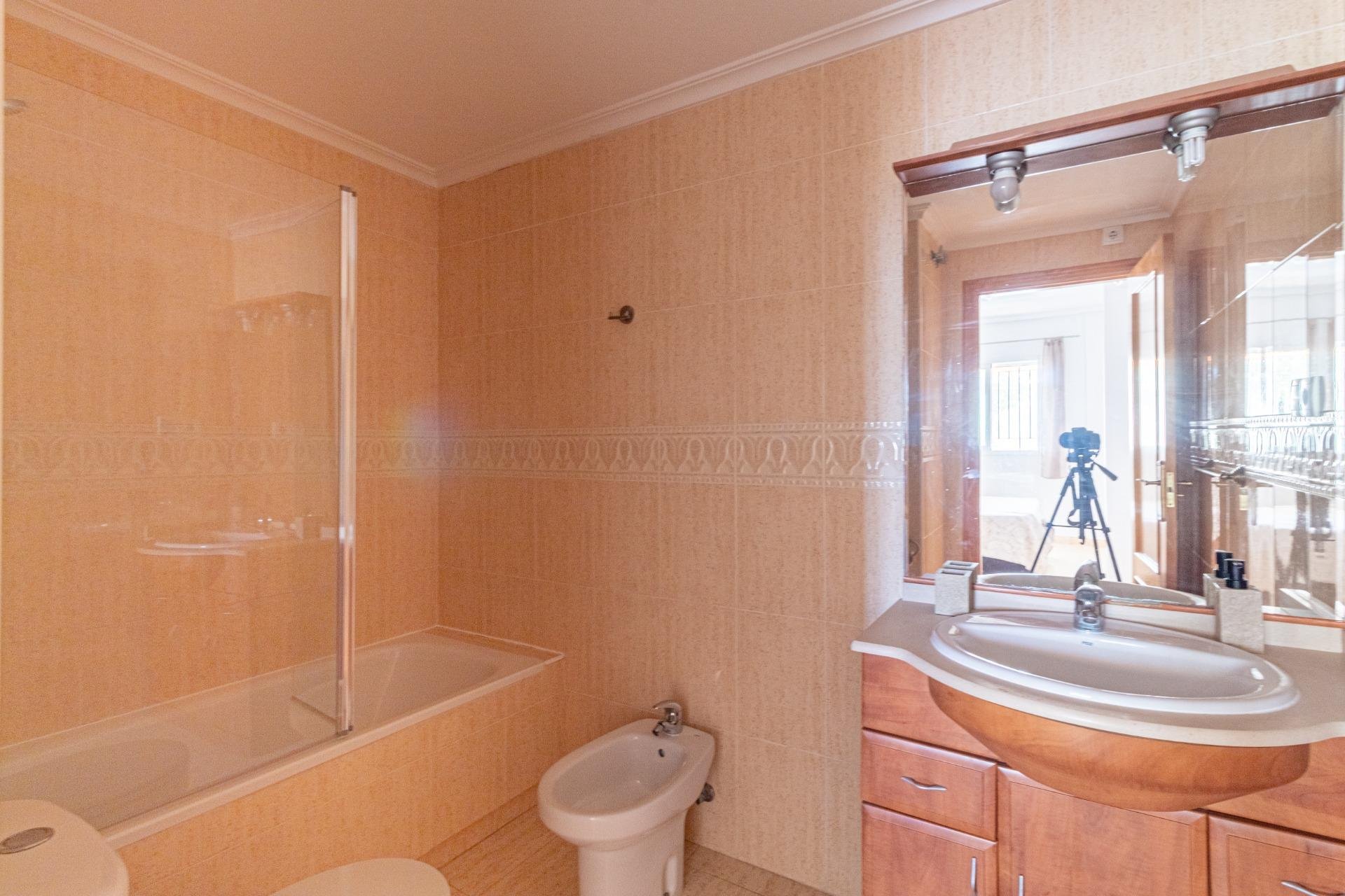Resale - Bungalow -
Orihuela Costa - Punta Prima
