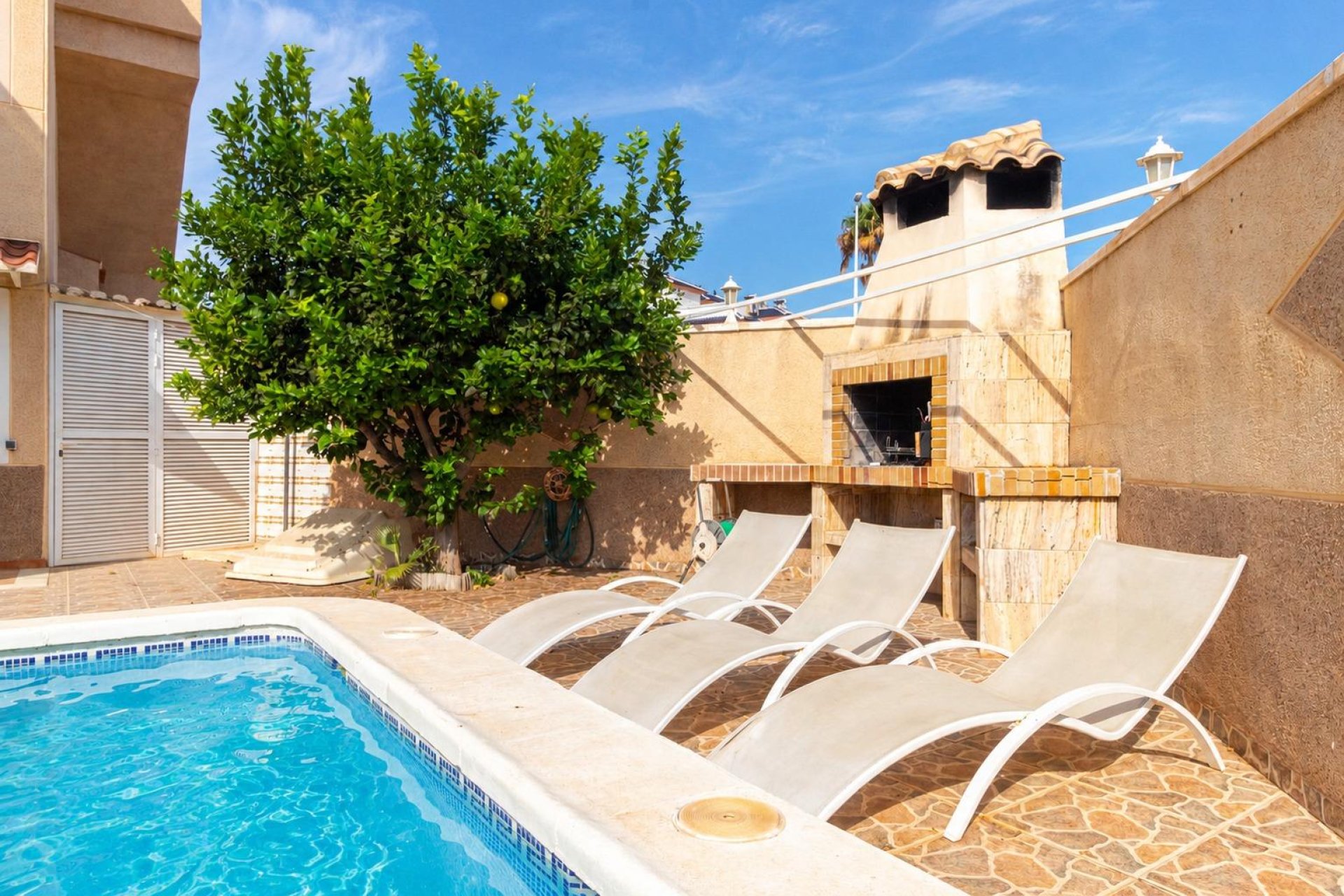 Resale - Bungalow -
Orihuela Costa - Punta Prima