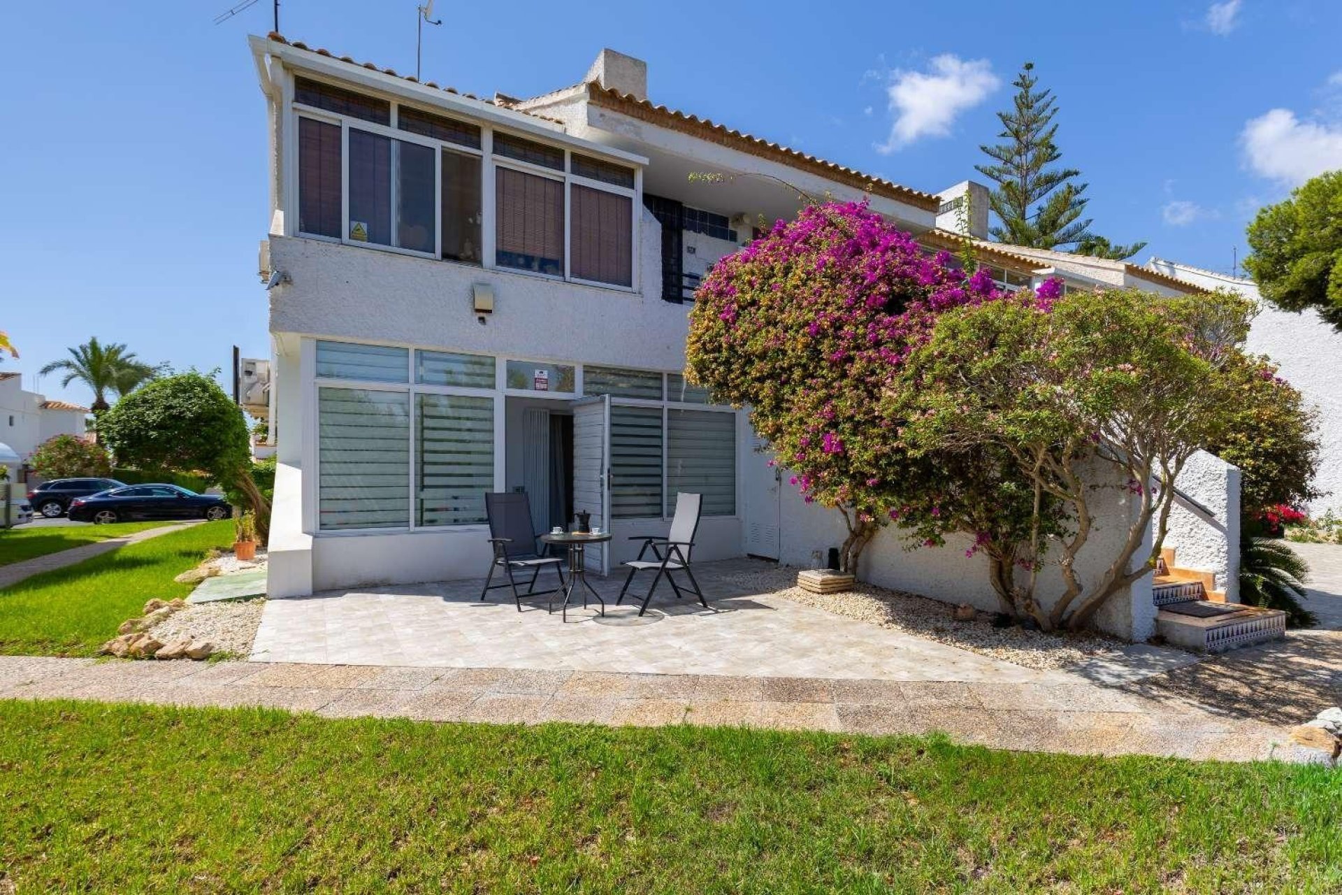 Resale - Bungalow -
Orihuela Costa - Villamartín-Las Filipinas