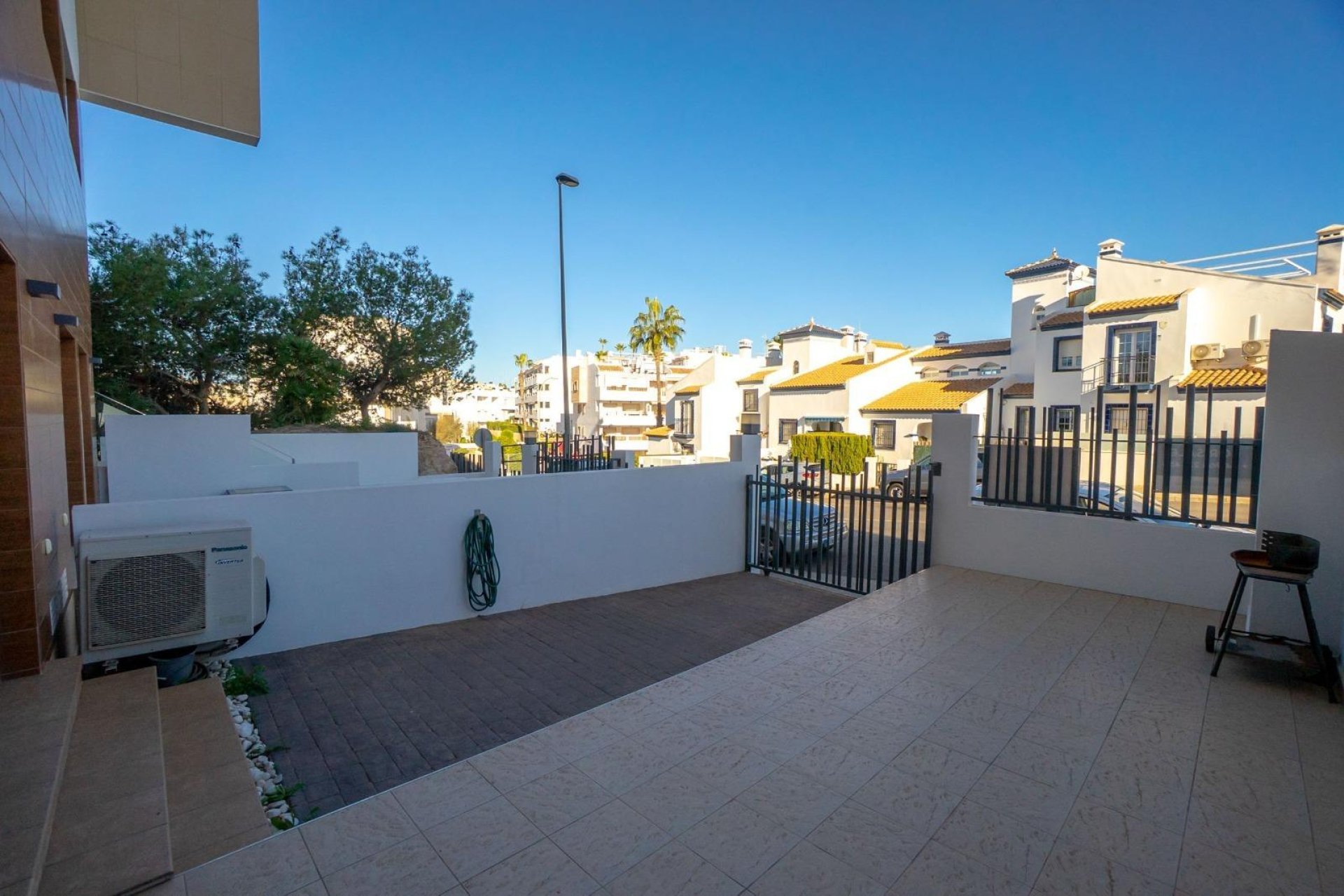 Resale - Bungalow -
Orihuela Costa - Villamartín-Las Filipinas