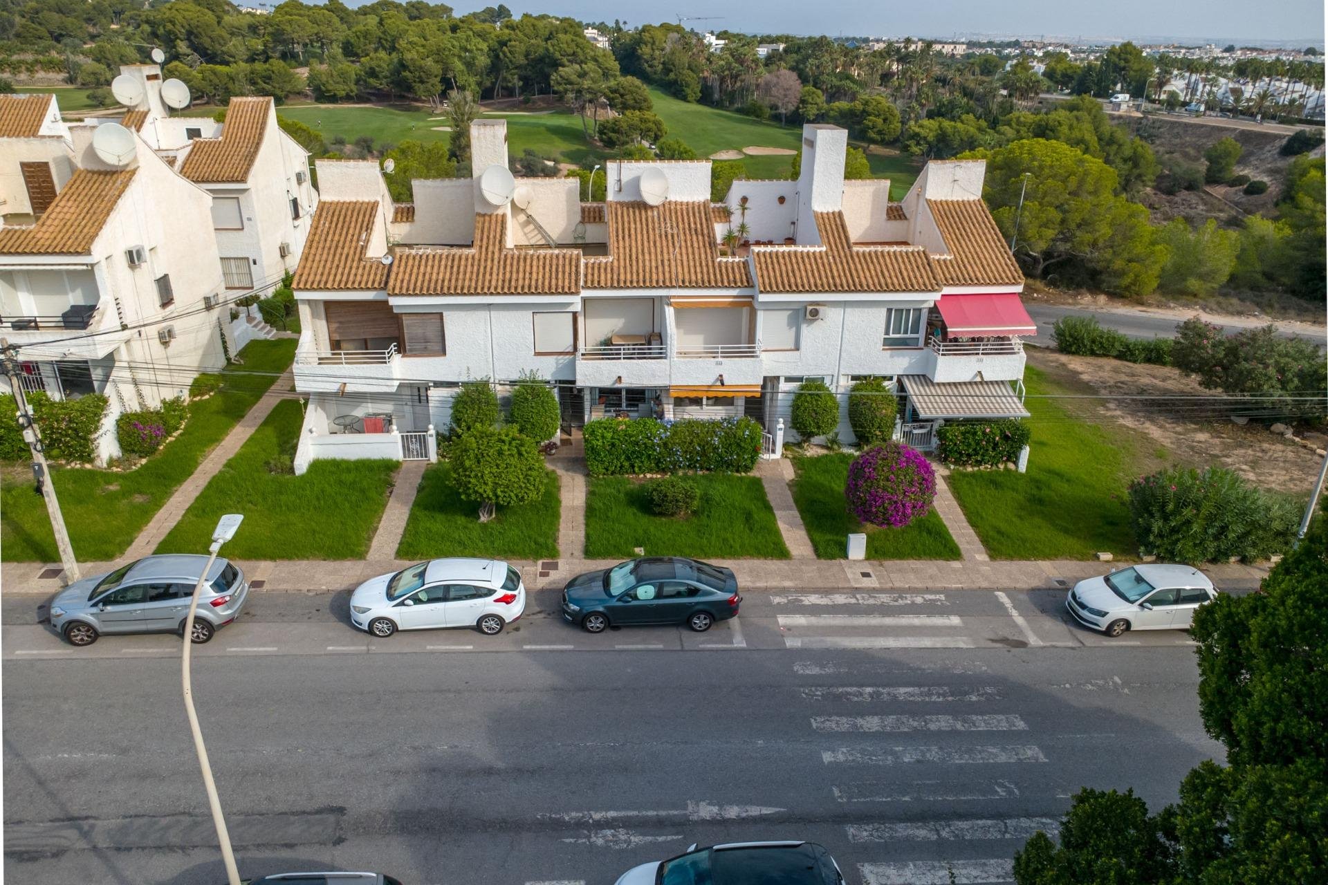 Resale - Bungalow -
Orihuela Costa - Villamartín-Las Filipinas