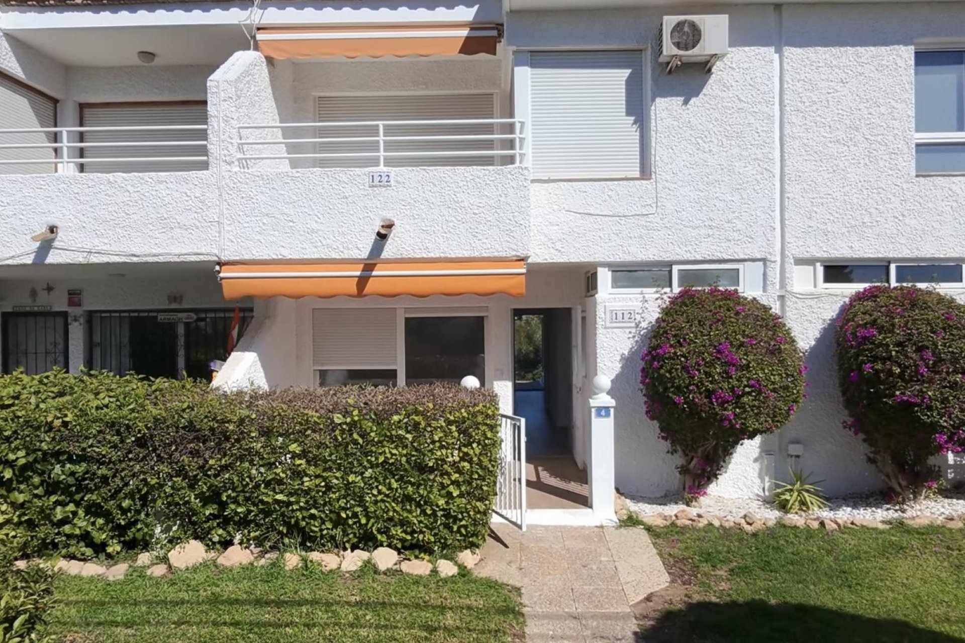 Resale - Bungalow -
Orihuela Costa - Villamartín