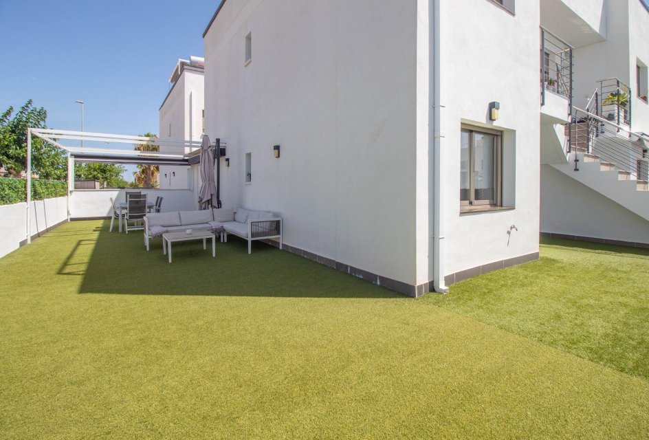 Resale - Bungalow -
Pilar de la Horadada - Torre de la Horadada