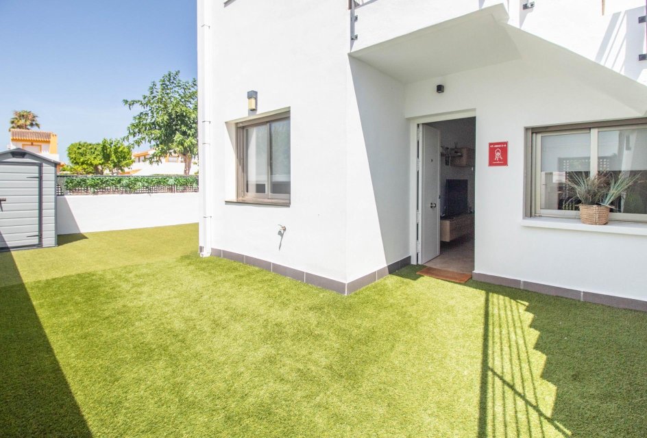 Resale - Bungalow -
Pilar de la Horadada - Torre de la Horadada