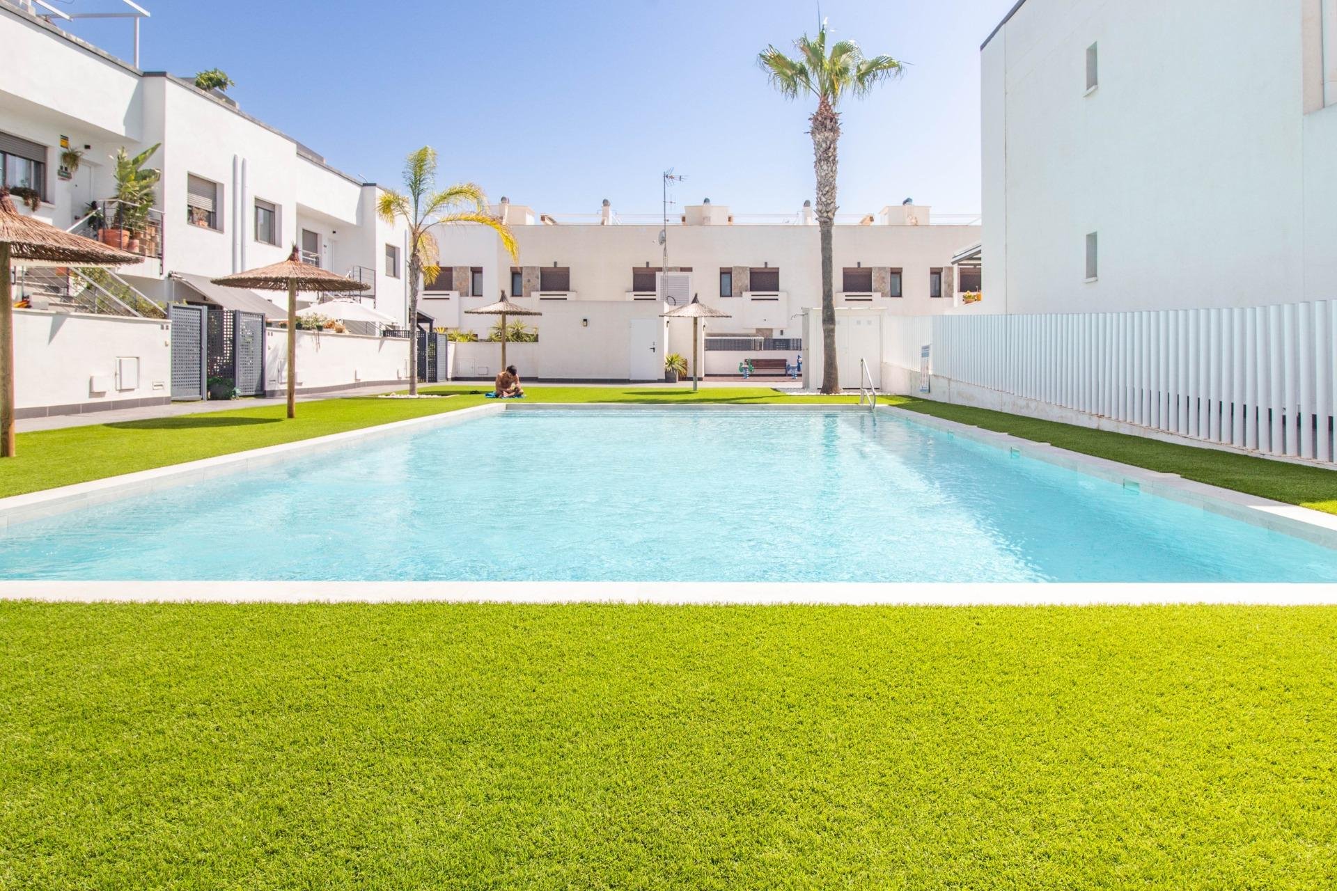 Resale - Bungalow -
Pilar de la Horadada - Torre de la Horadada