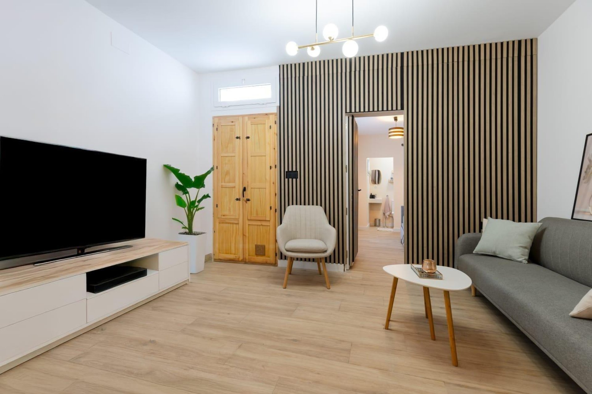 Resale - Bungalow -
Torrevieja - Centro - Muelle Pesquero