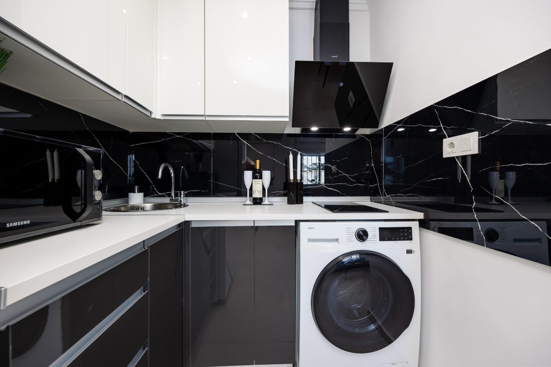 Resale - Bungalow -
Torrevieja - La Siesta - El Salado - Torreta