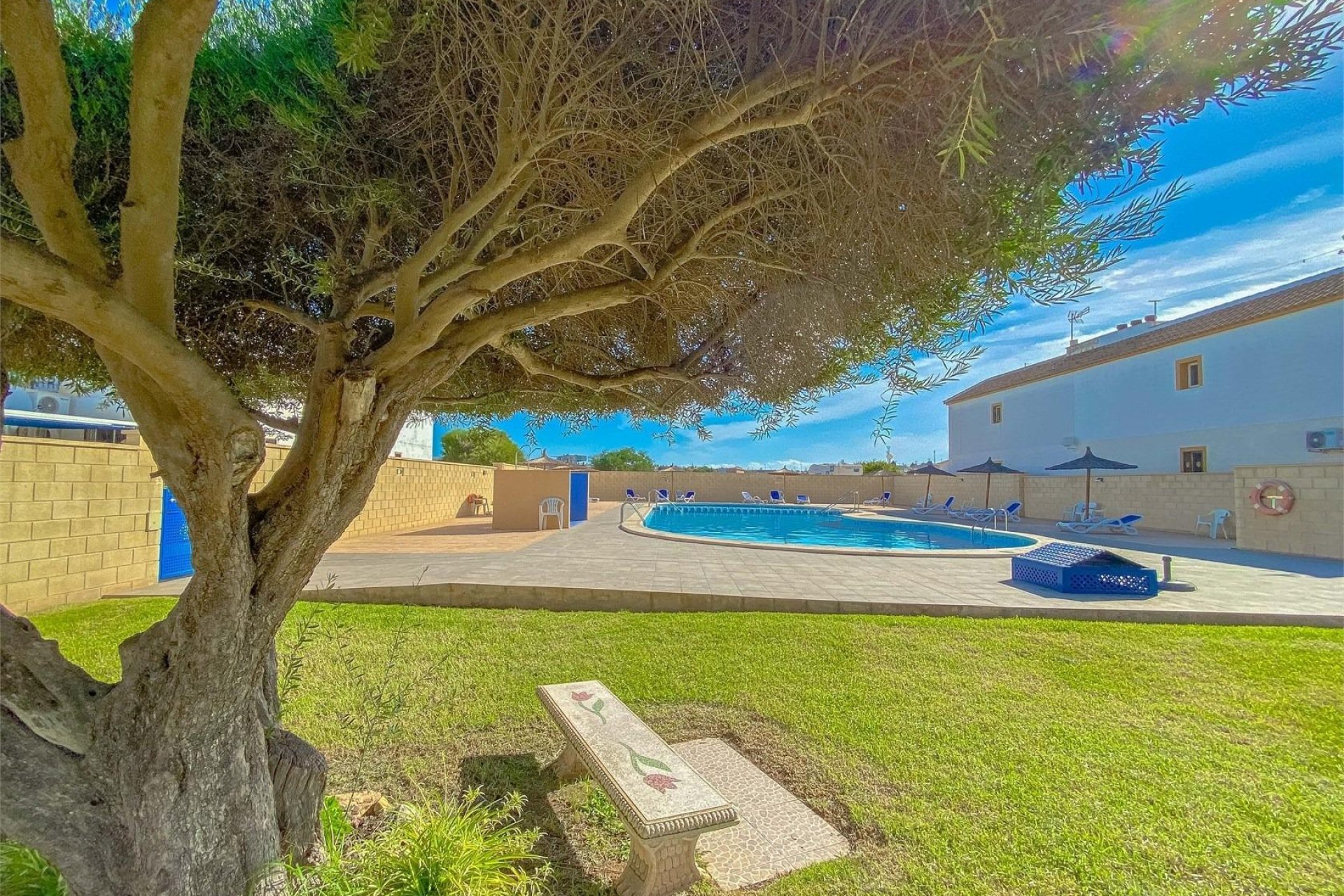 Resale - Bungalow -
Torrevieja - La Siesta - El Salado - Torreta