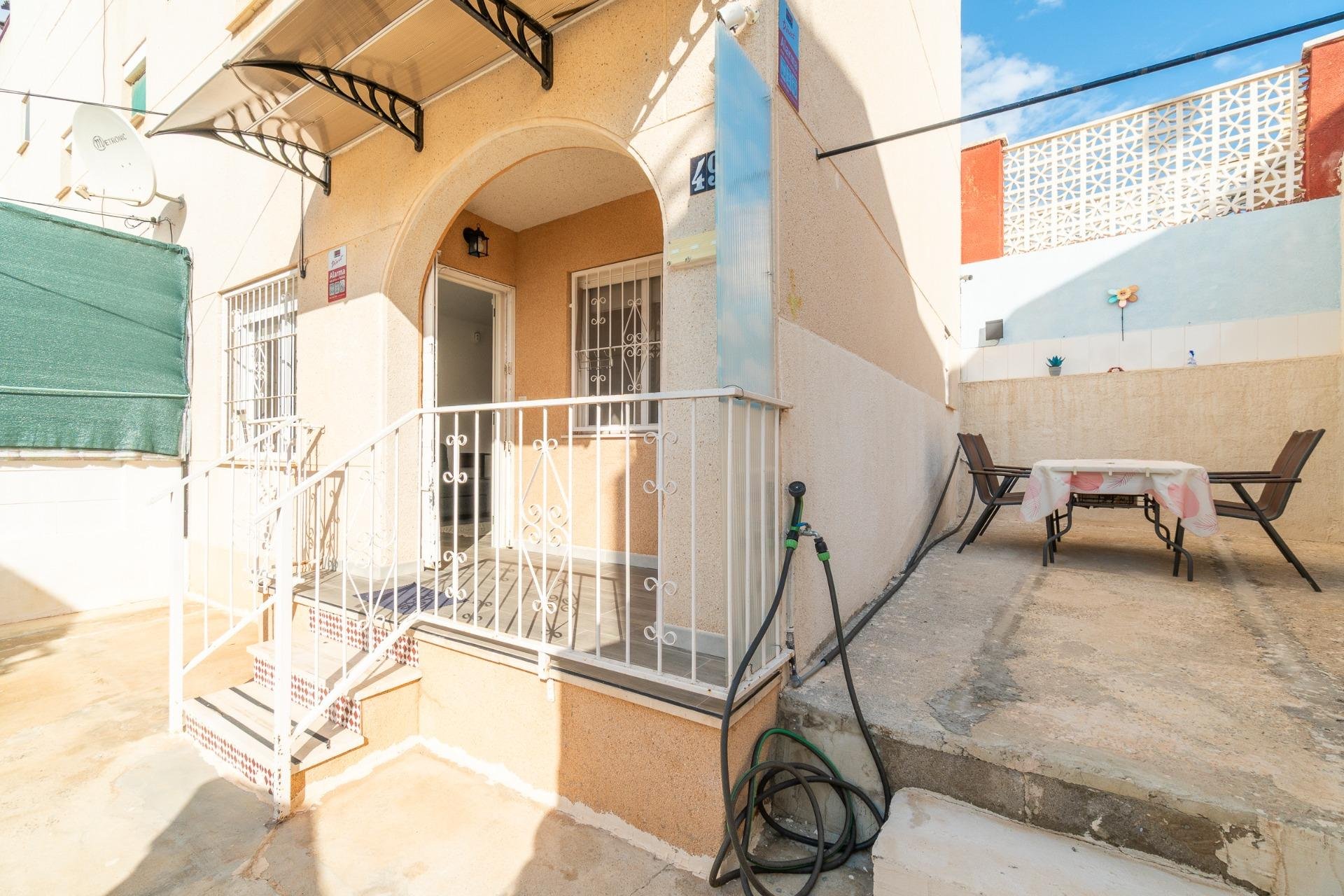 Resale - Bungalow -
Torrevieja - Los balcones