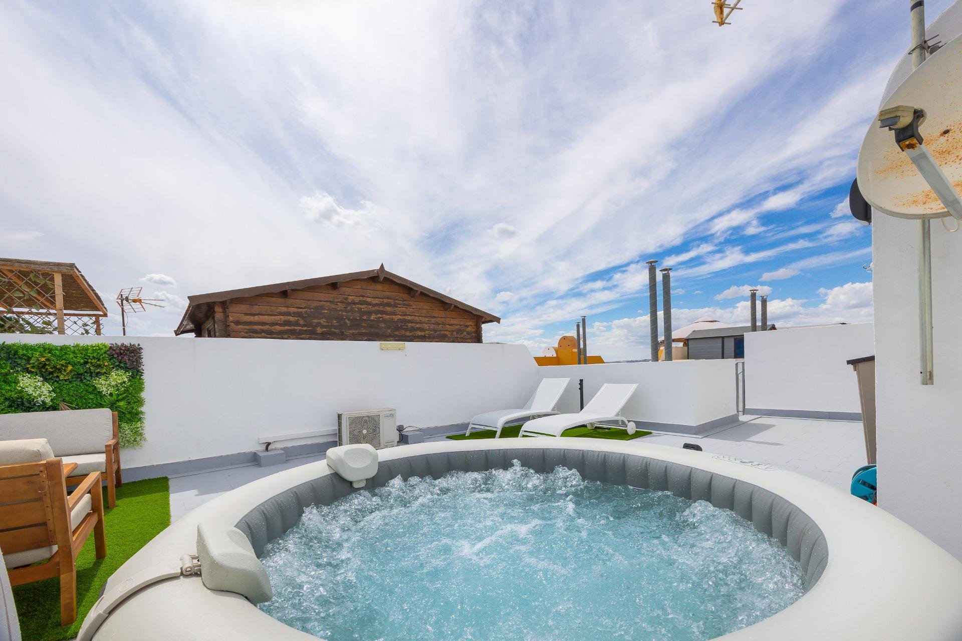 Resale - Bungalow -
Torrevieja - Parque de Las Naciones