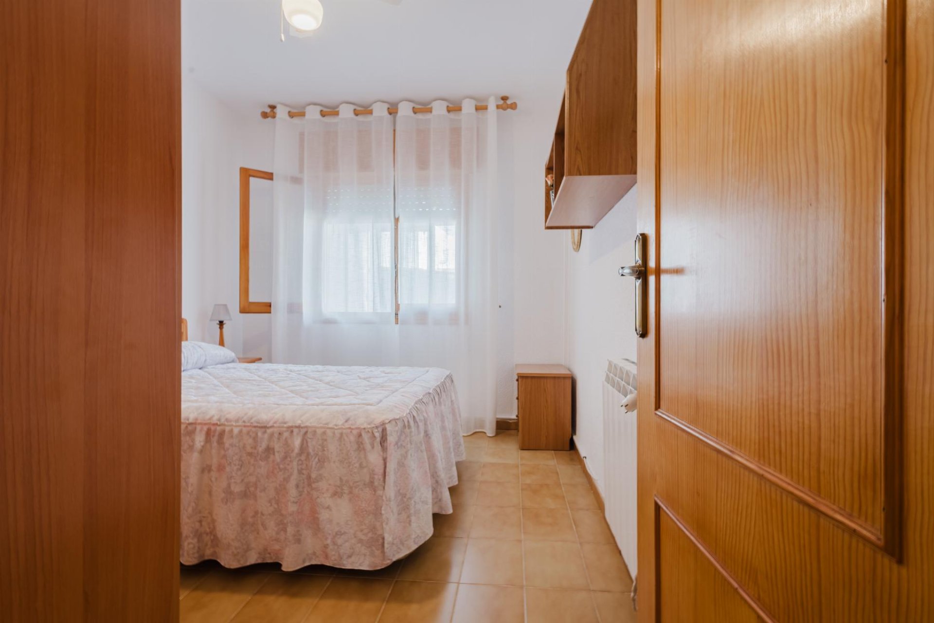 Resale - Bungalow -
Torrevieja - Playa de los Naufragos