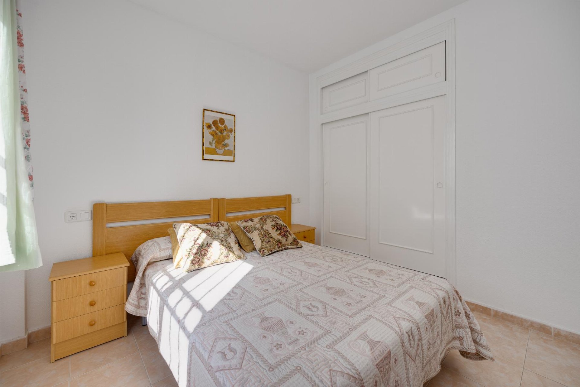 Resale - Bungalow -
Torrevieja - Playa de los Naufragos