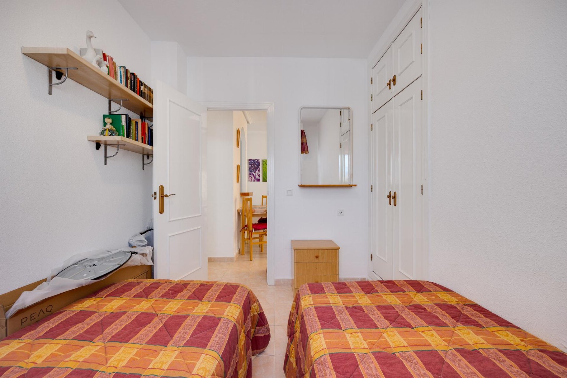 Resale - Bungalow -
Torrevieja - Playa de los Naufragos
