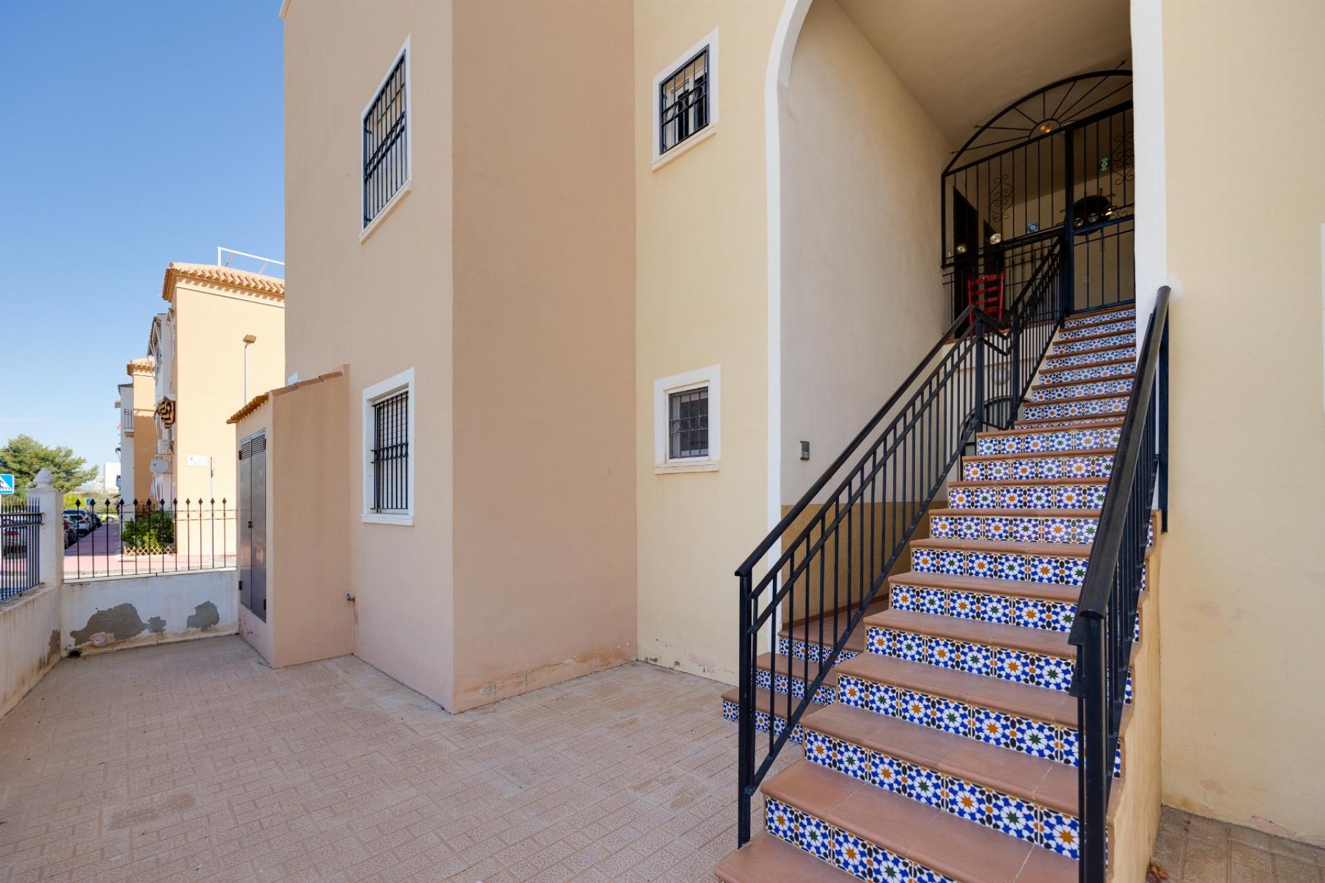 Resale - Bungalow -
Torrevieja - Playa de los Naufragos