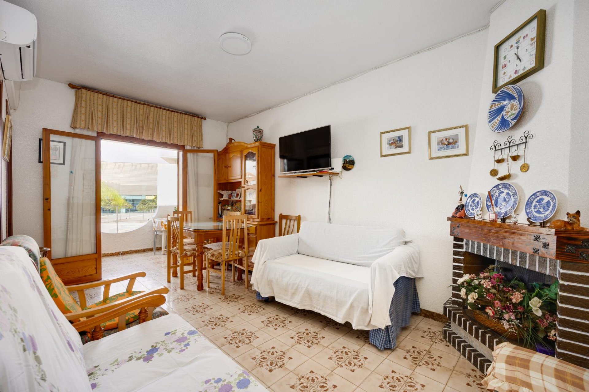 Resale - Bungalow -
Torrevieja - Playa del Acequión