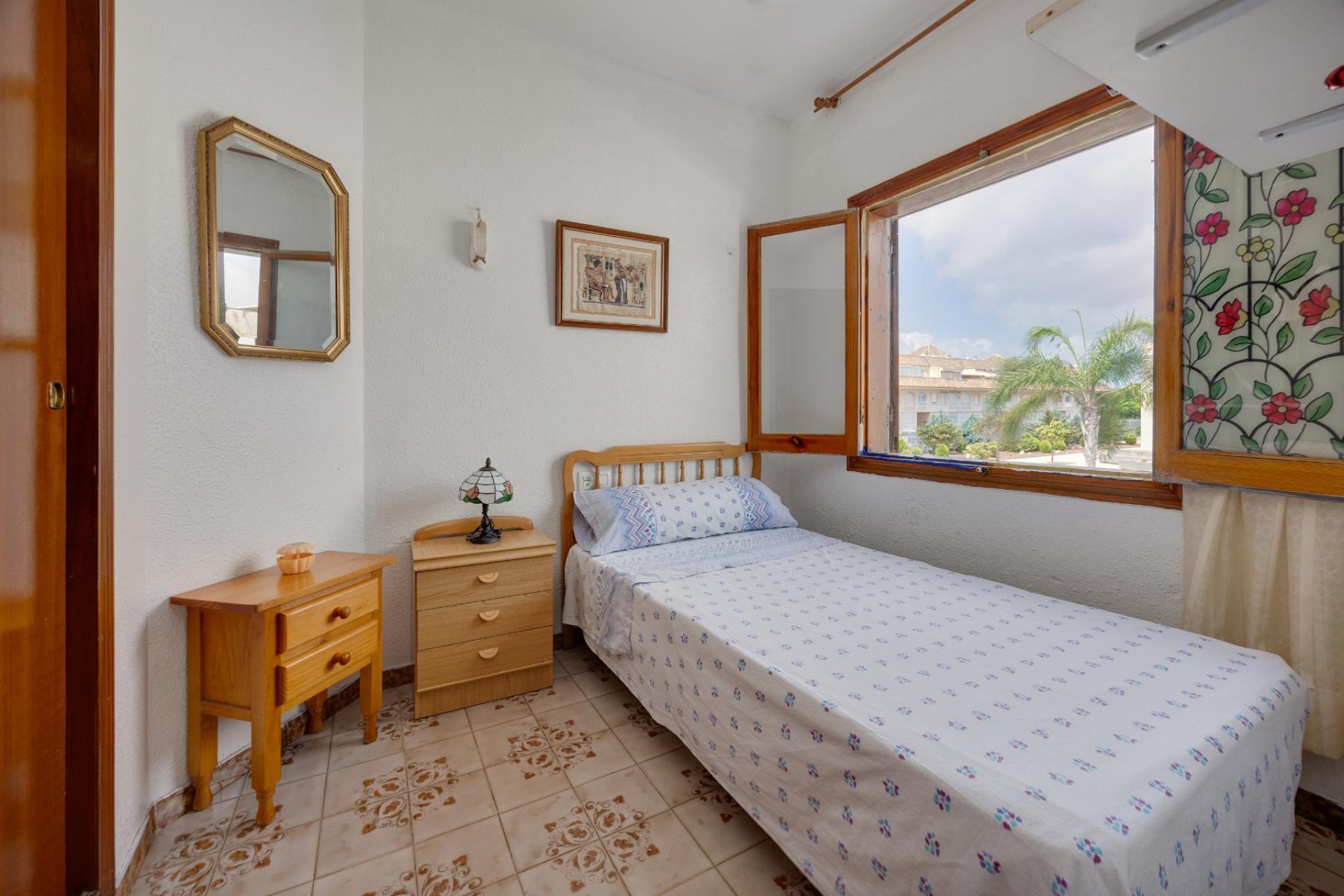 Resale - Bungalow -
Torrevieja - Playa del Acequión